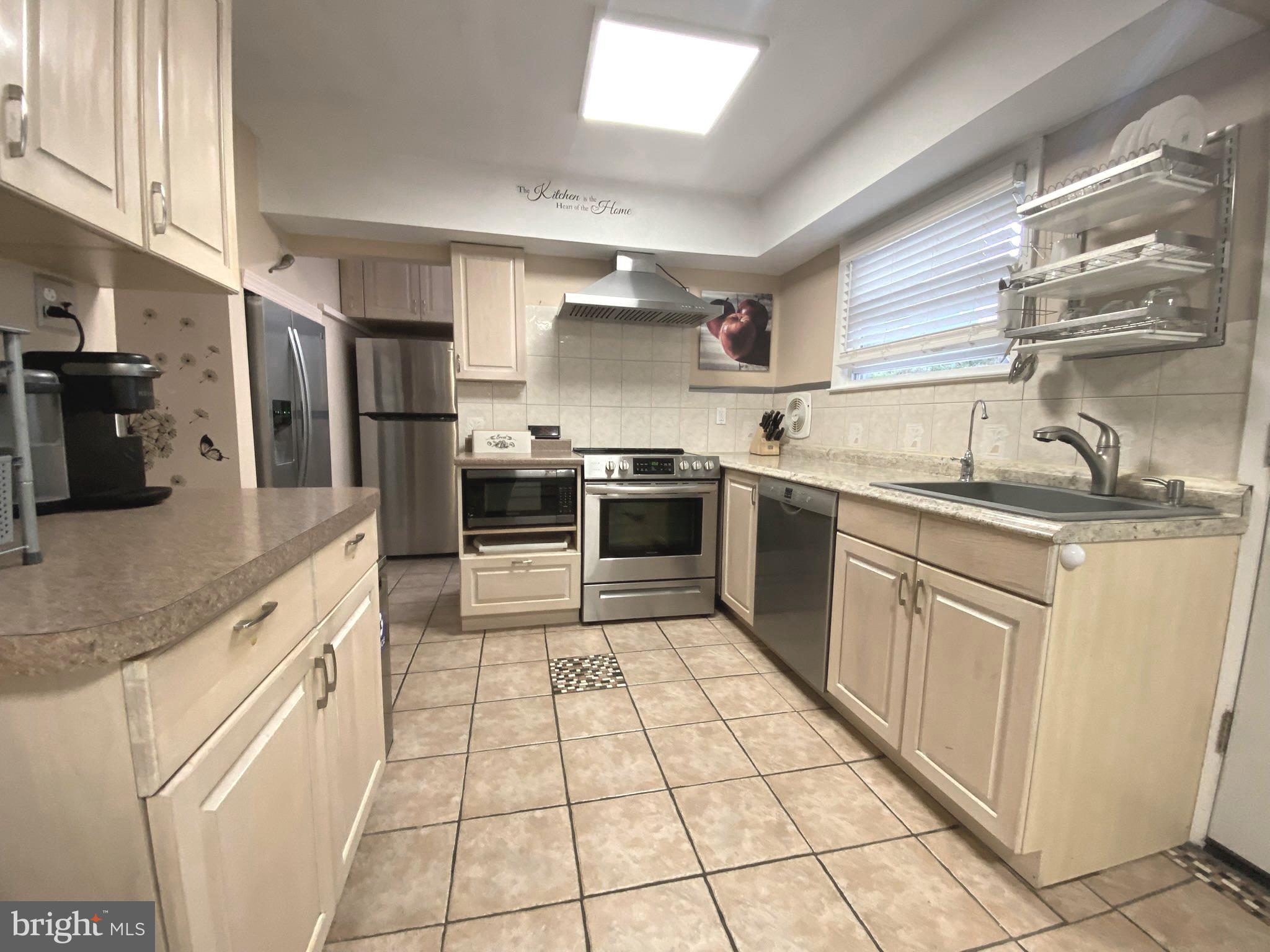 CHELTENHAM - Residential