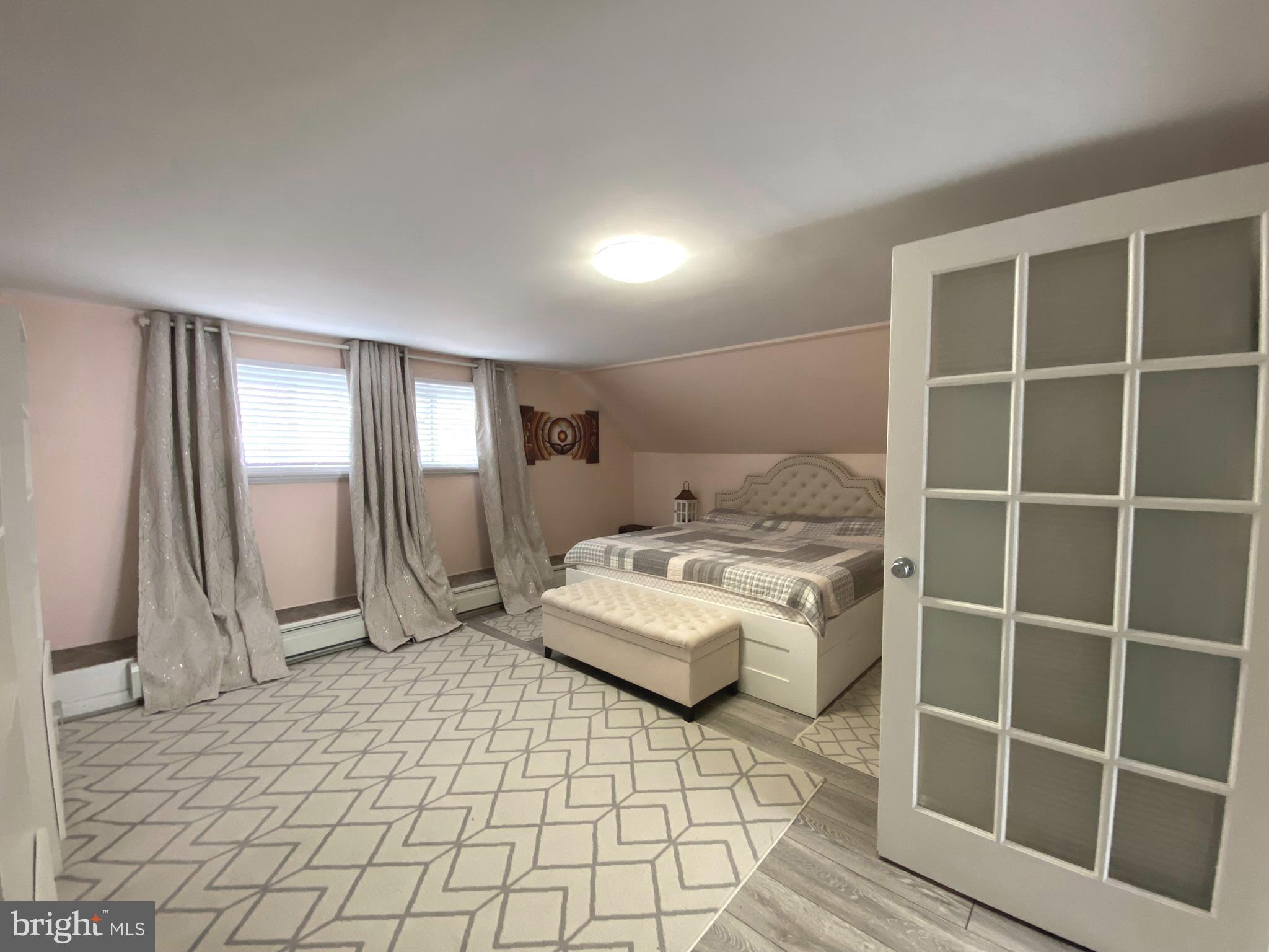 CHELTENHAM - Residential