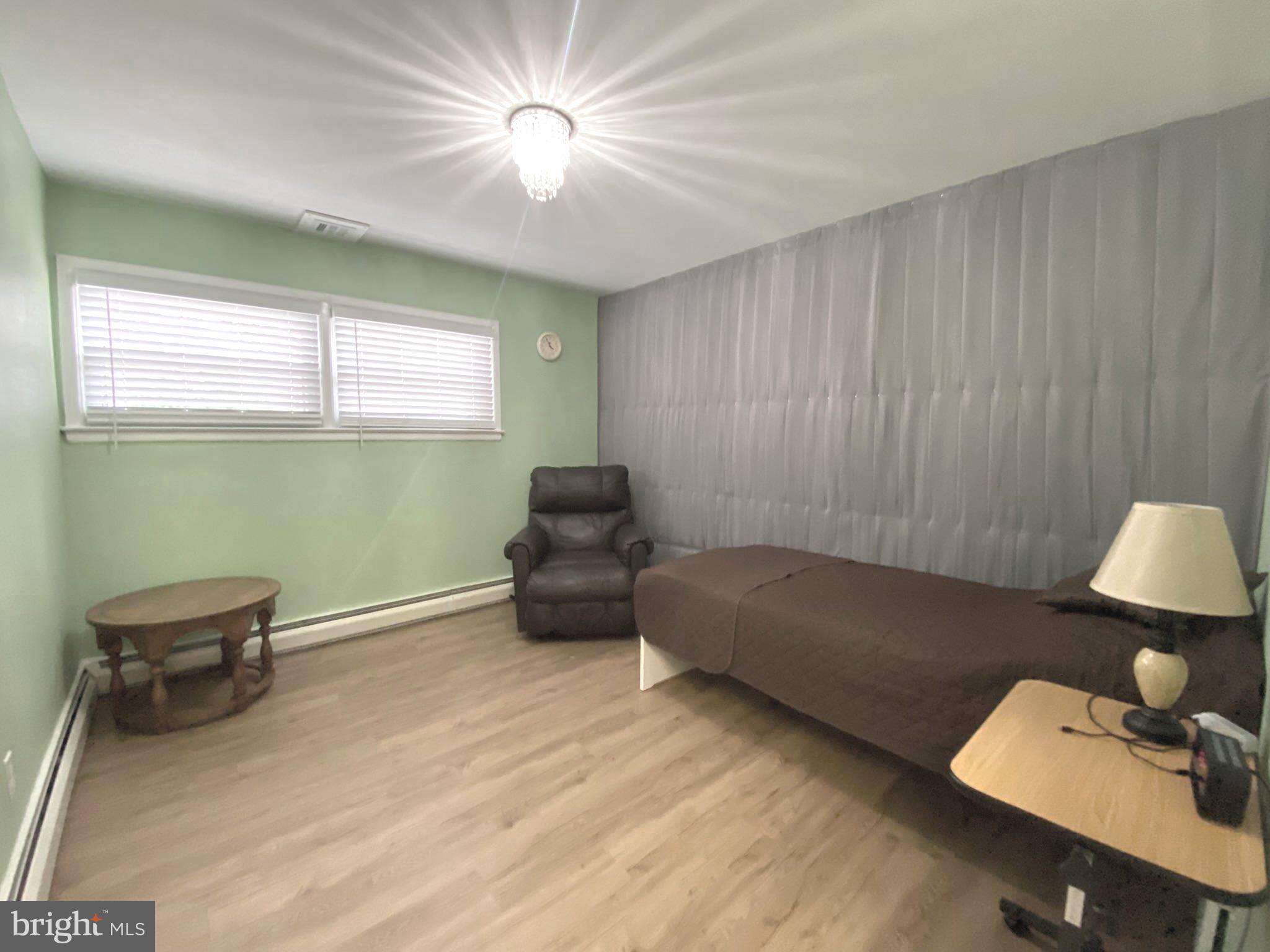 CHELTENHAM - Residential