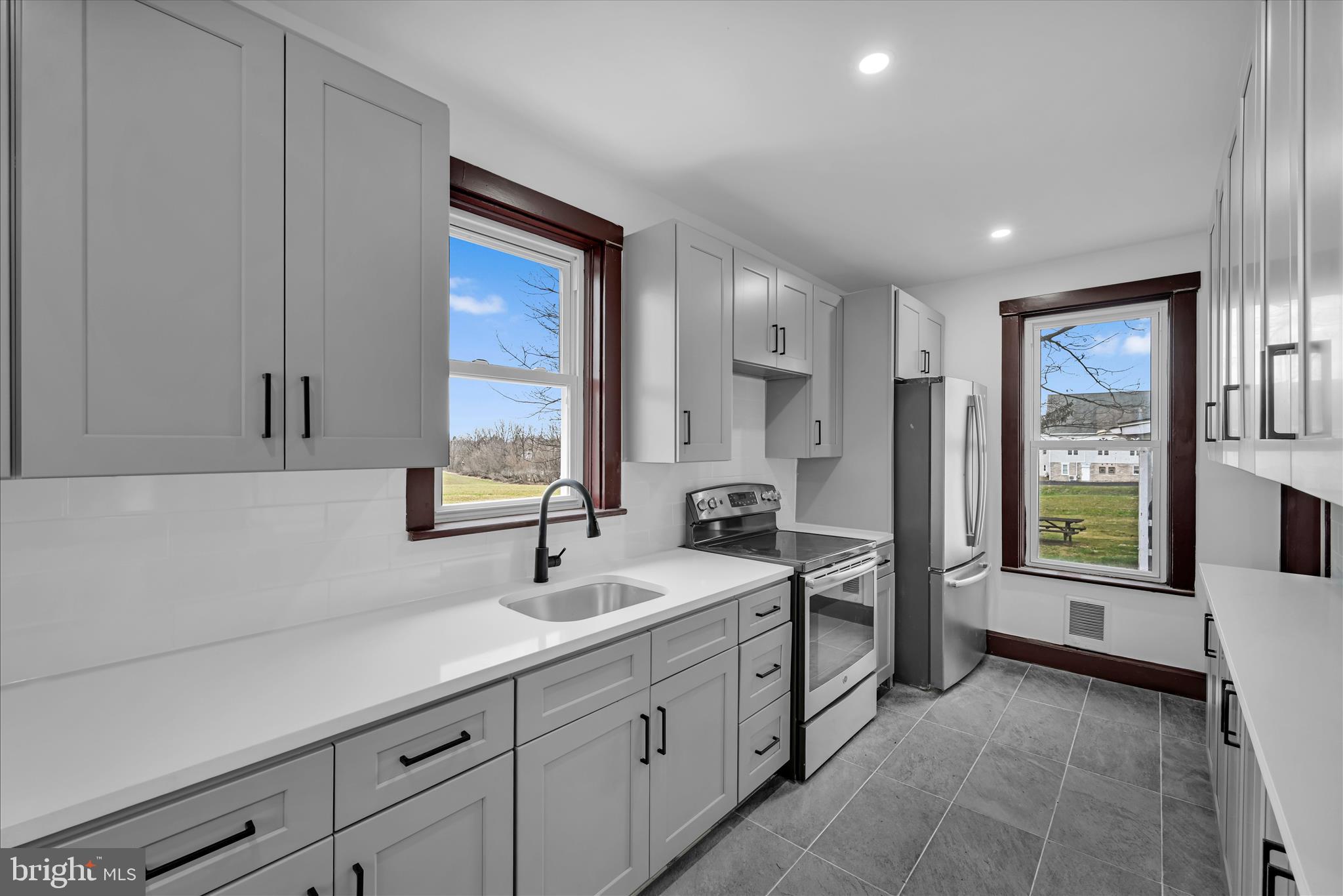 ROTHSVILLE - Residential