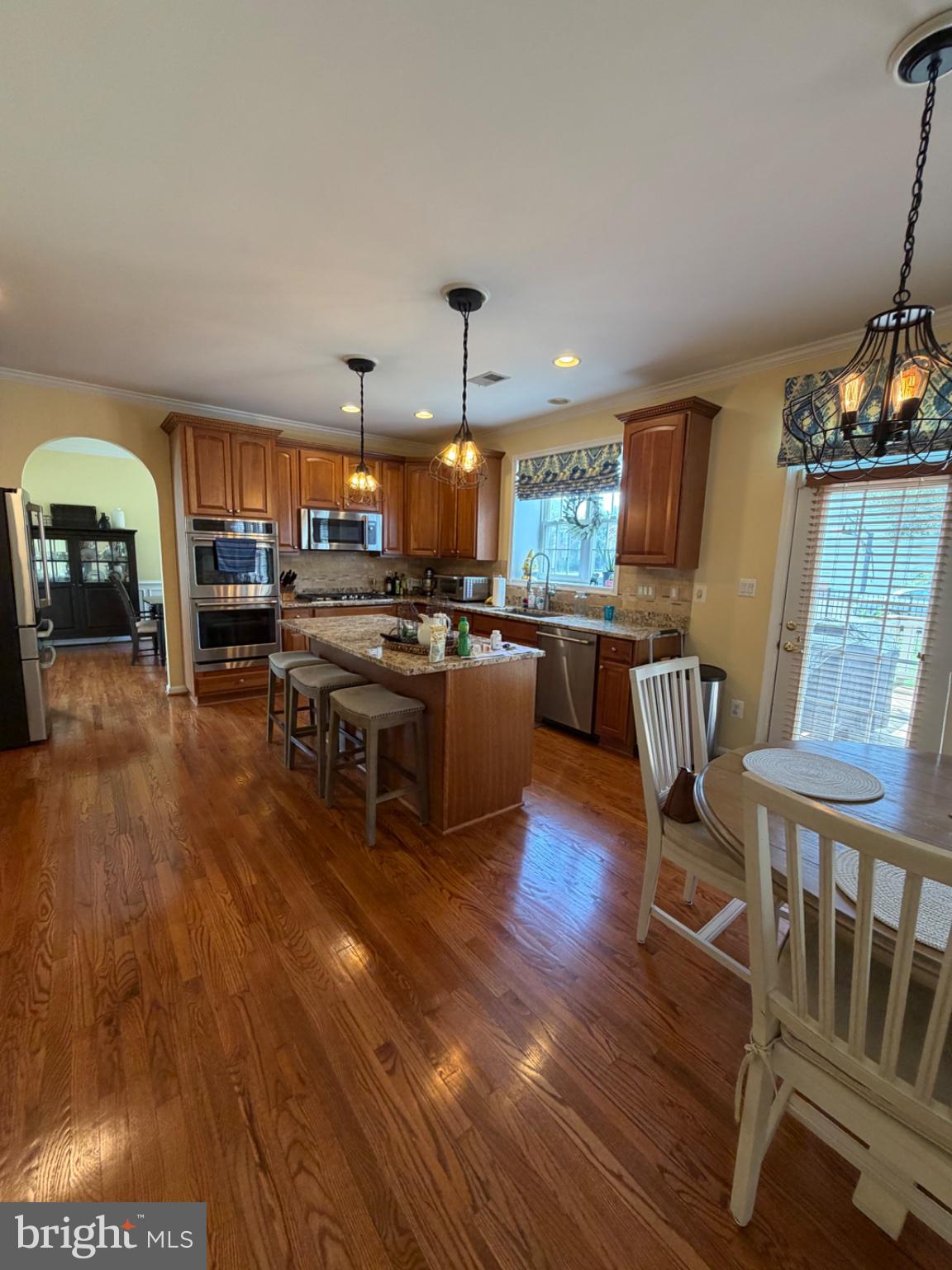 6112 TINLEY MILL DRIVE