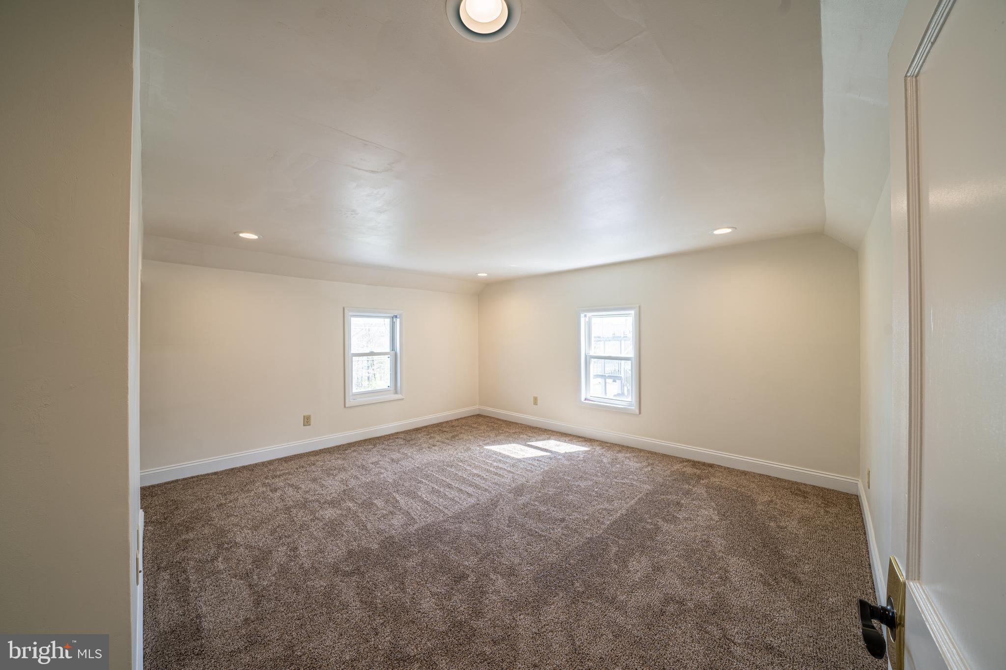 NORTH END - Residential