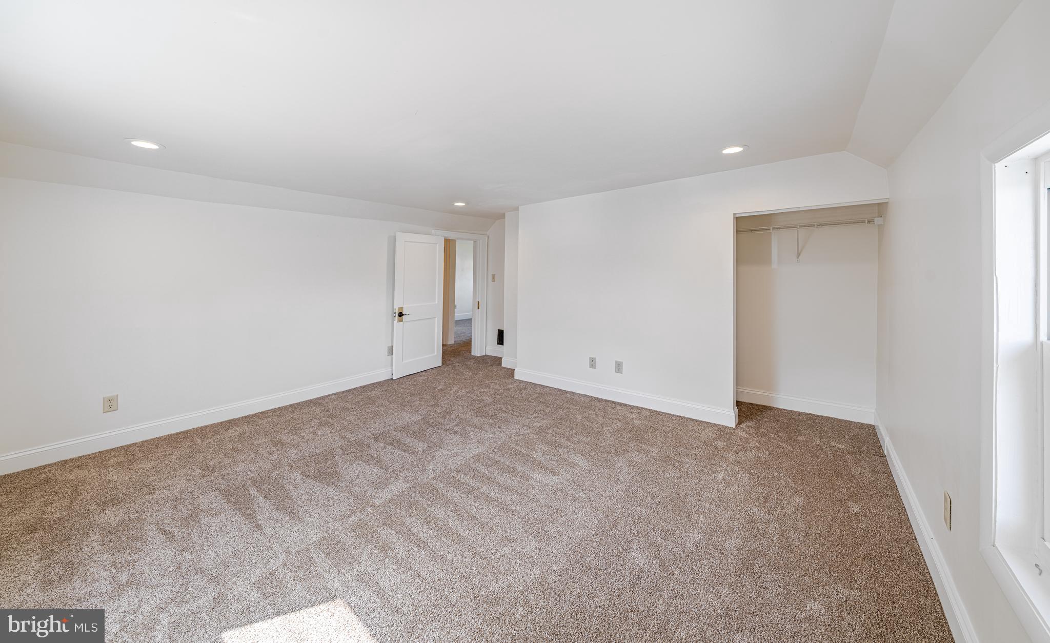 NORTH END - Residential