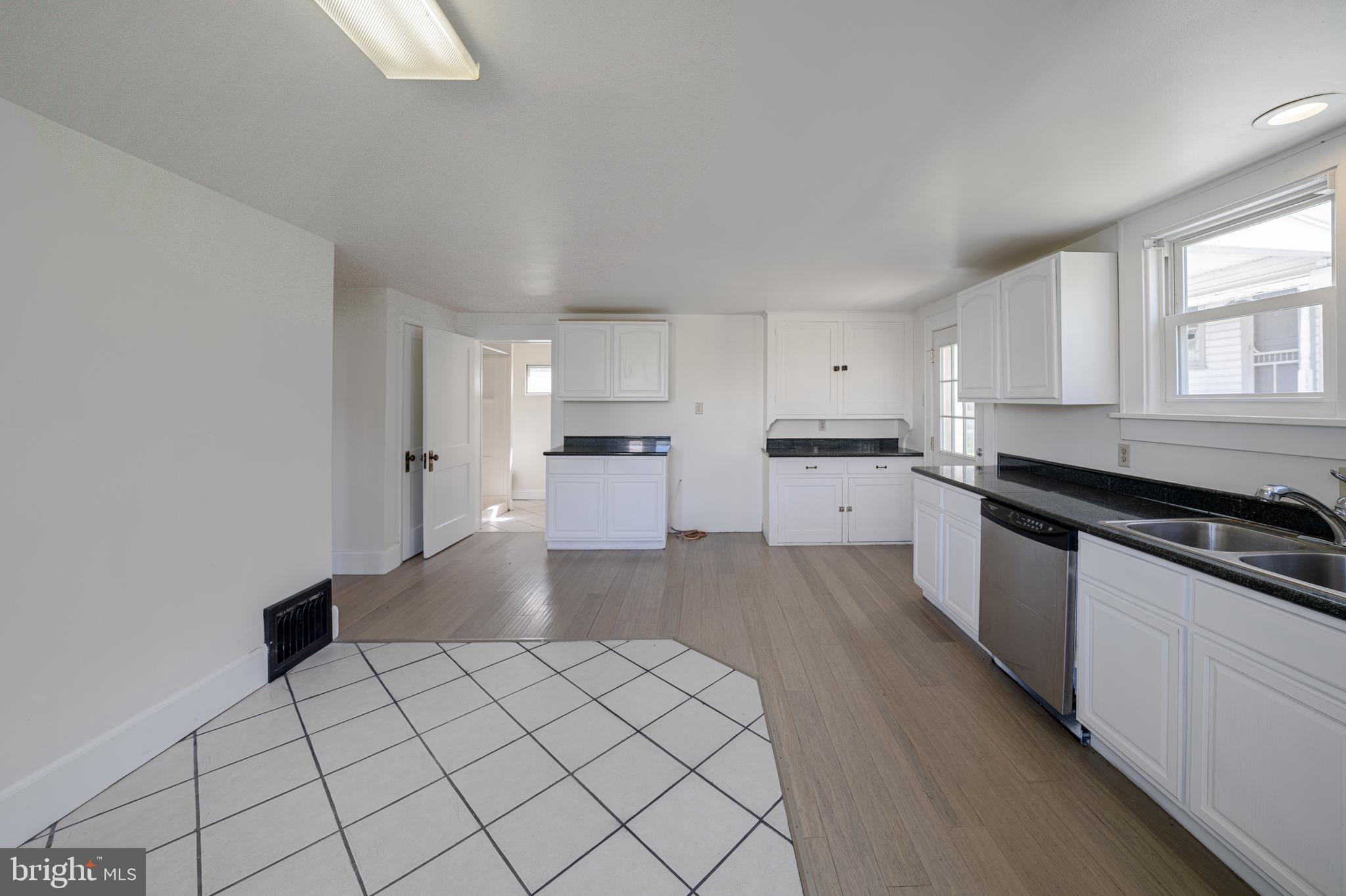 NORTH END - Residential