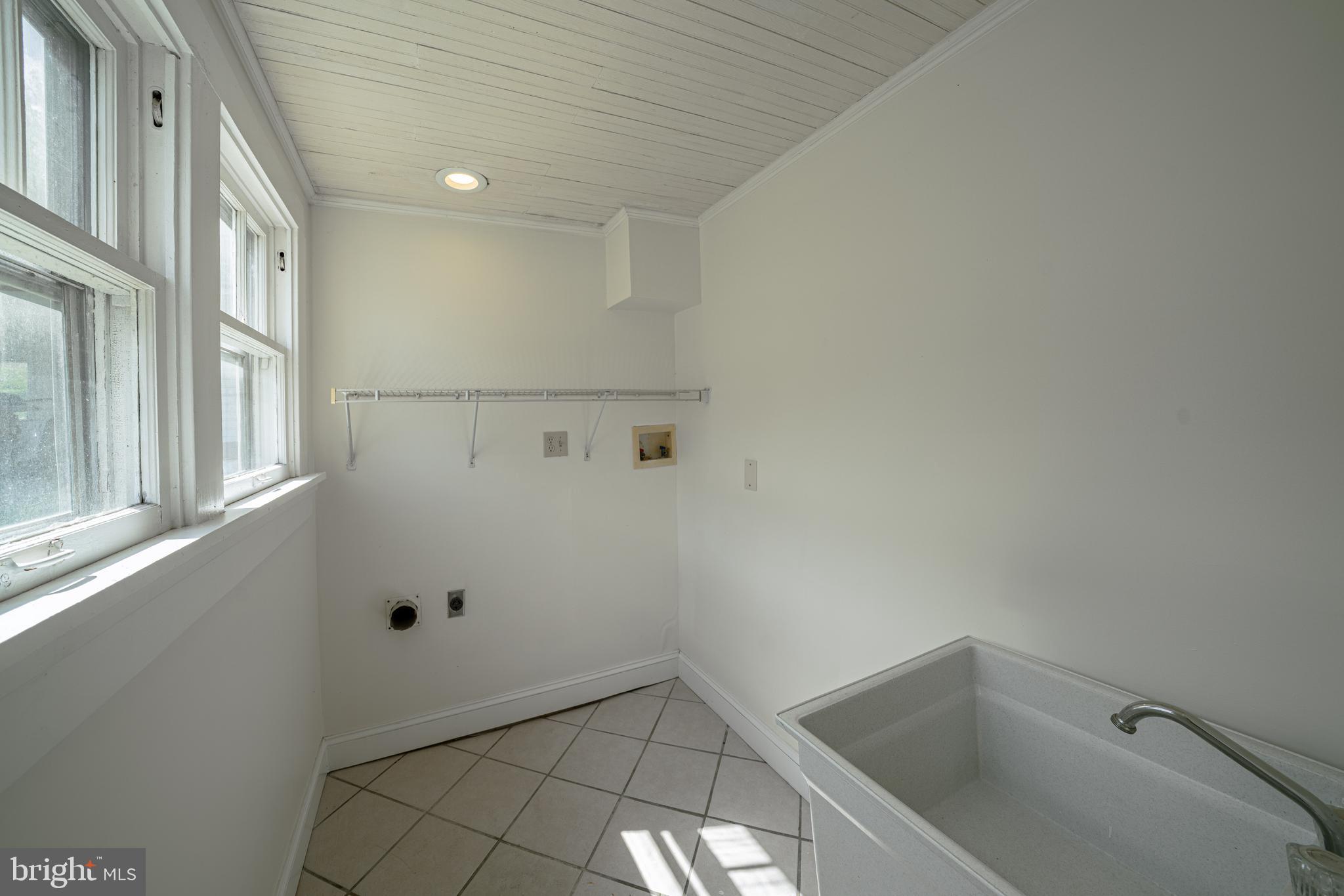 NORTH END - Residential