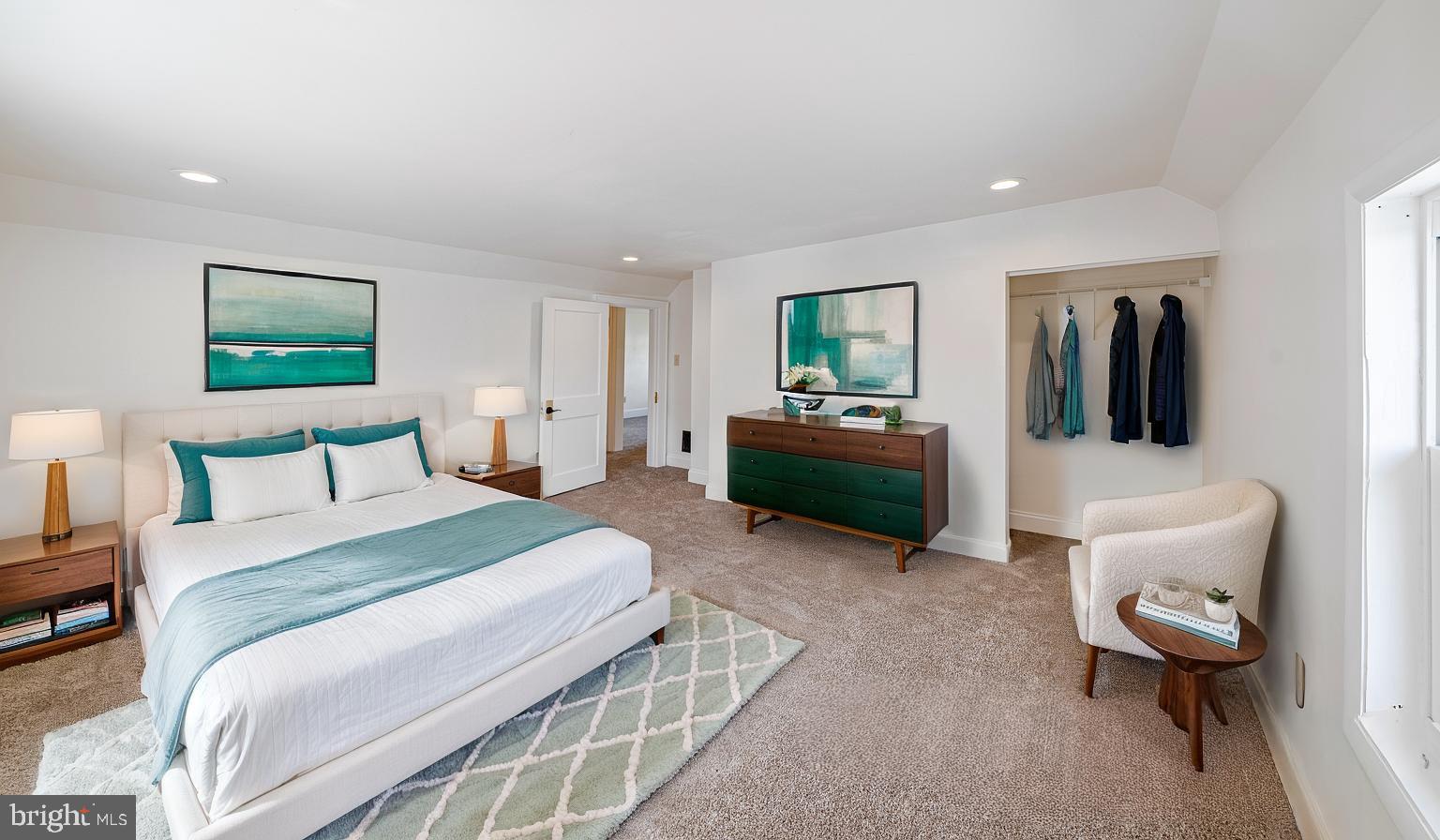 NORTH END - Residential