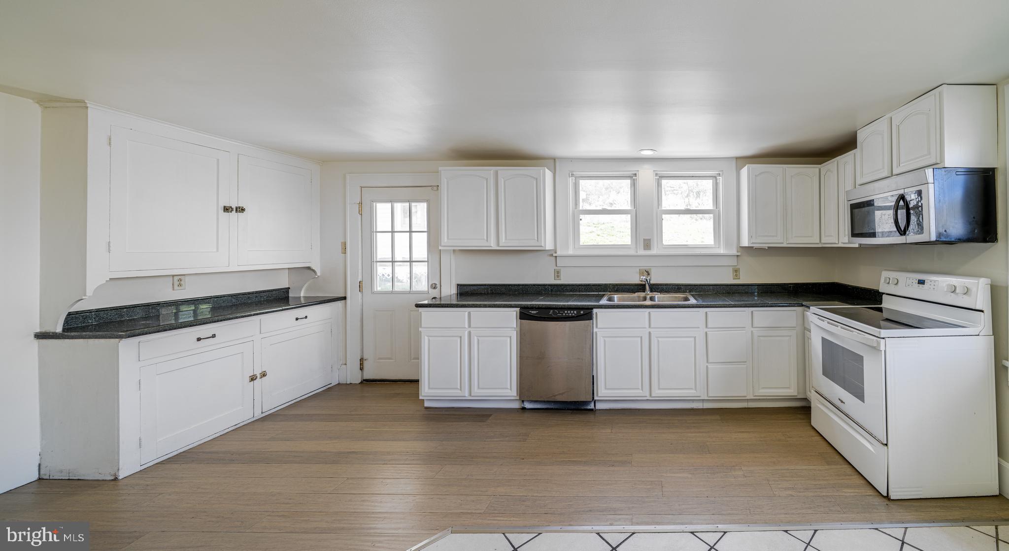 NORTH END - Residential