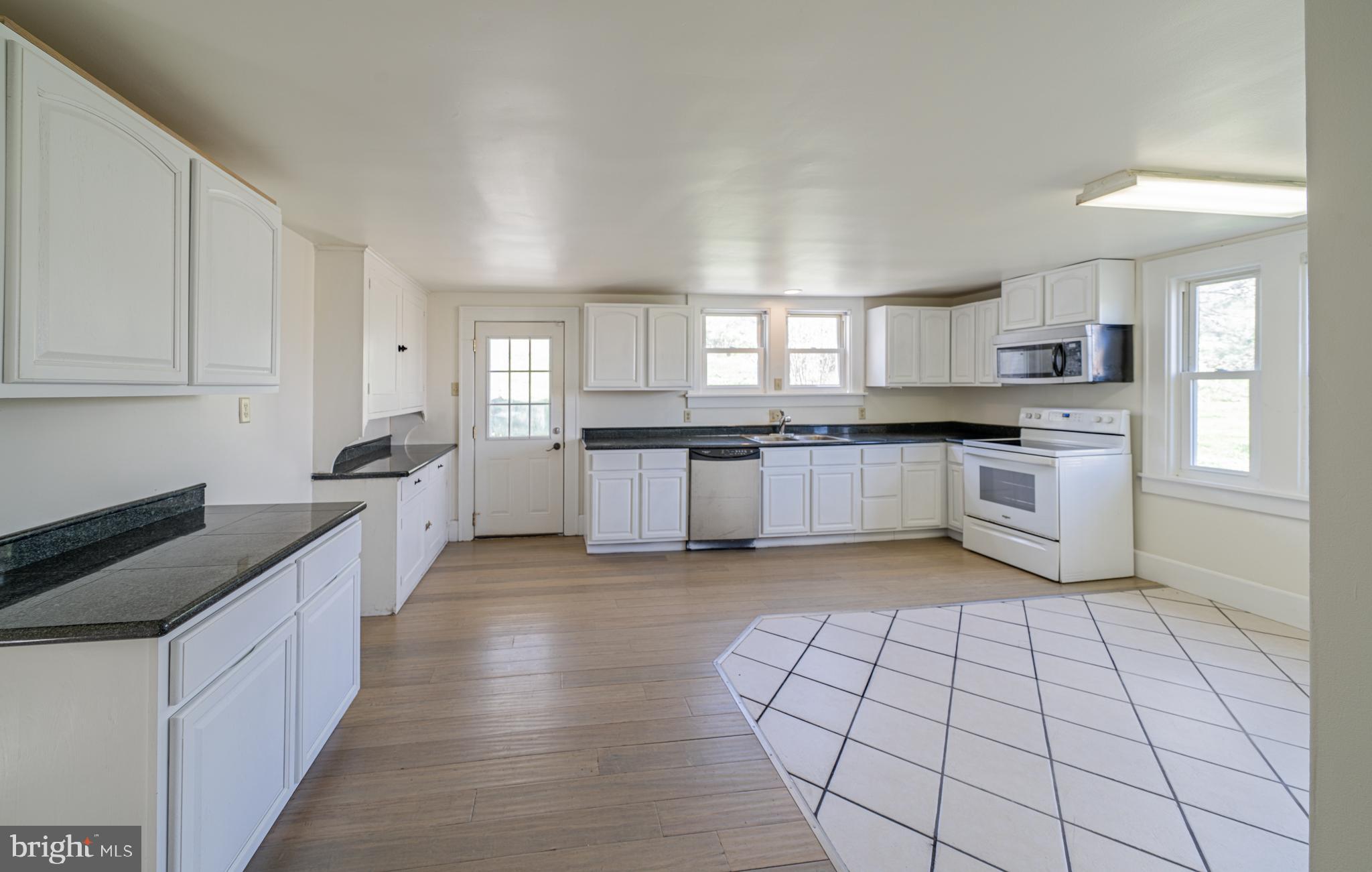 NORTH END - Residential