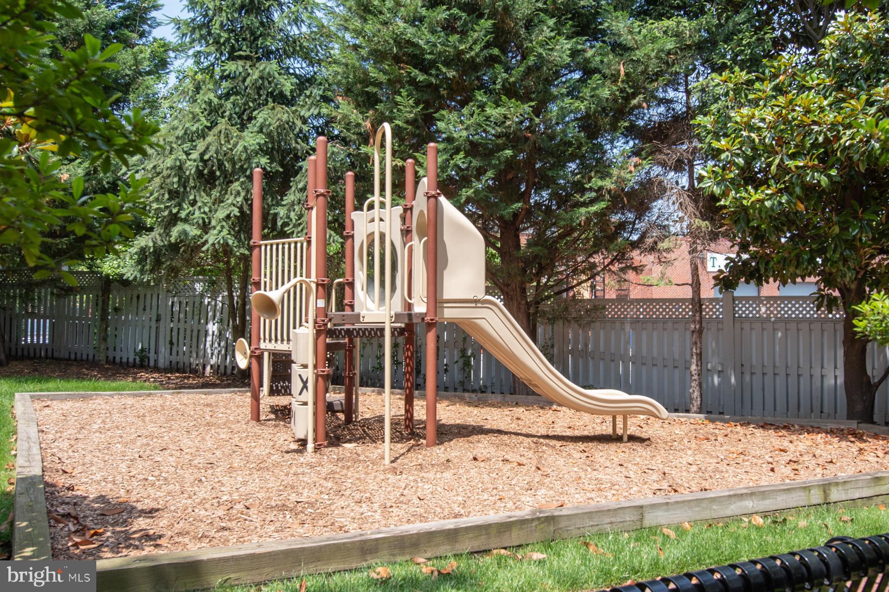 OLD TOWN VILLAGE - Residential Lease