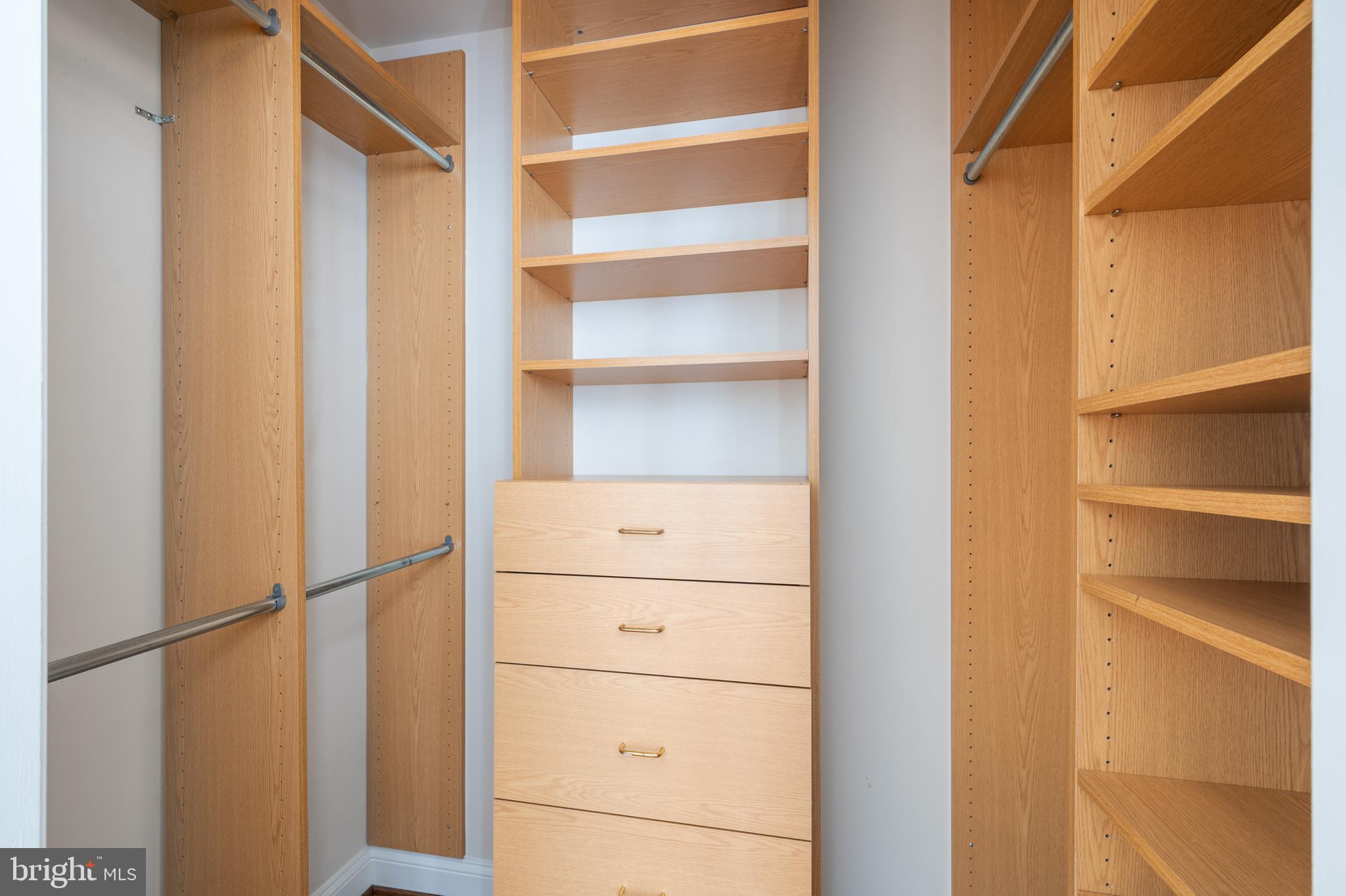 OLD TOWN VILLAGE - Residential Lease