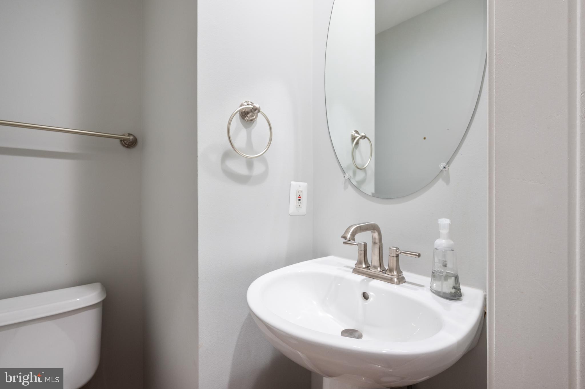 OLD TOWN VILLAGE - Residential Lease