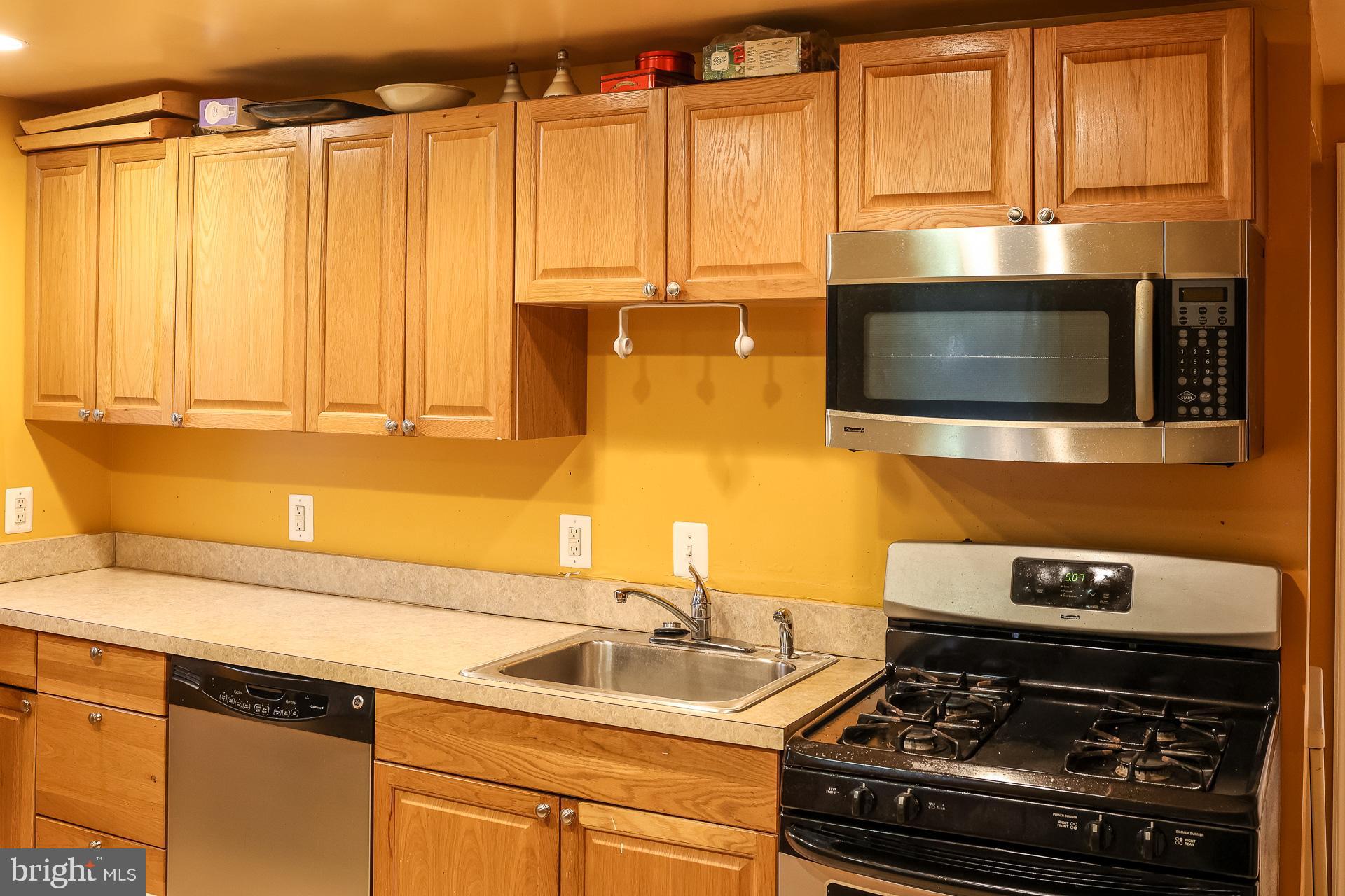 EAST HYATTSVILLE - Residential