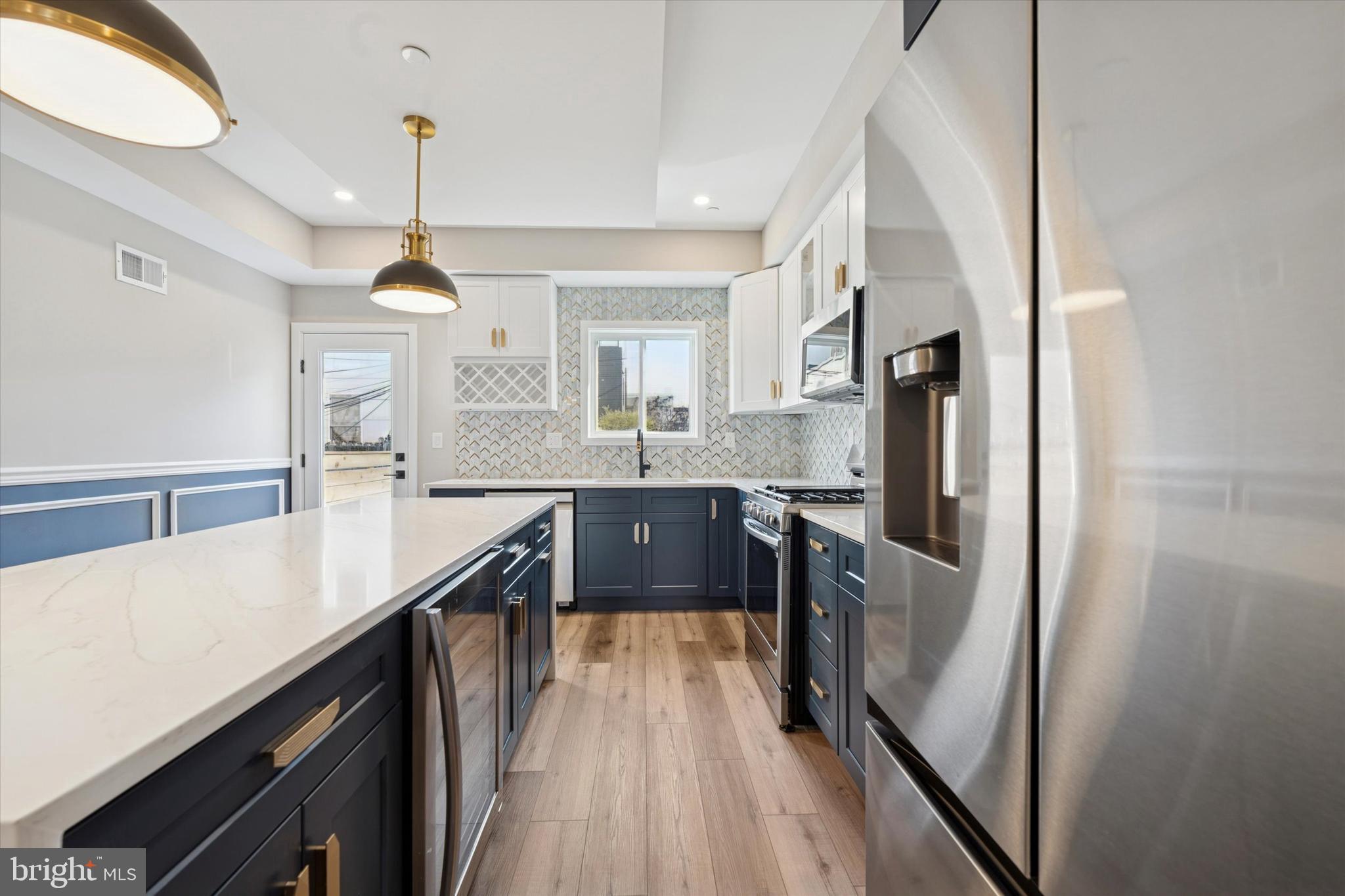 POINT BREEZE - Residential