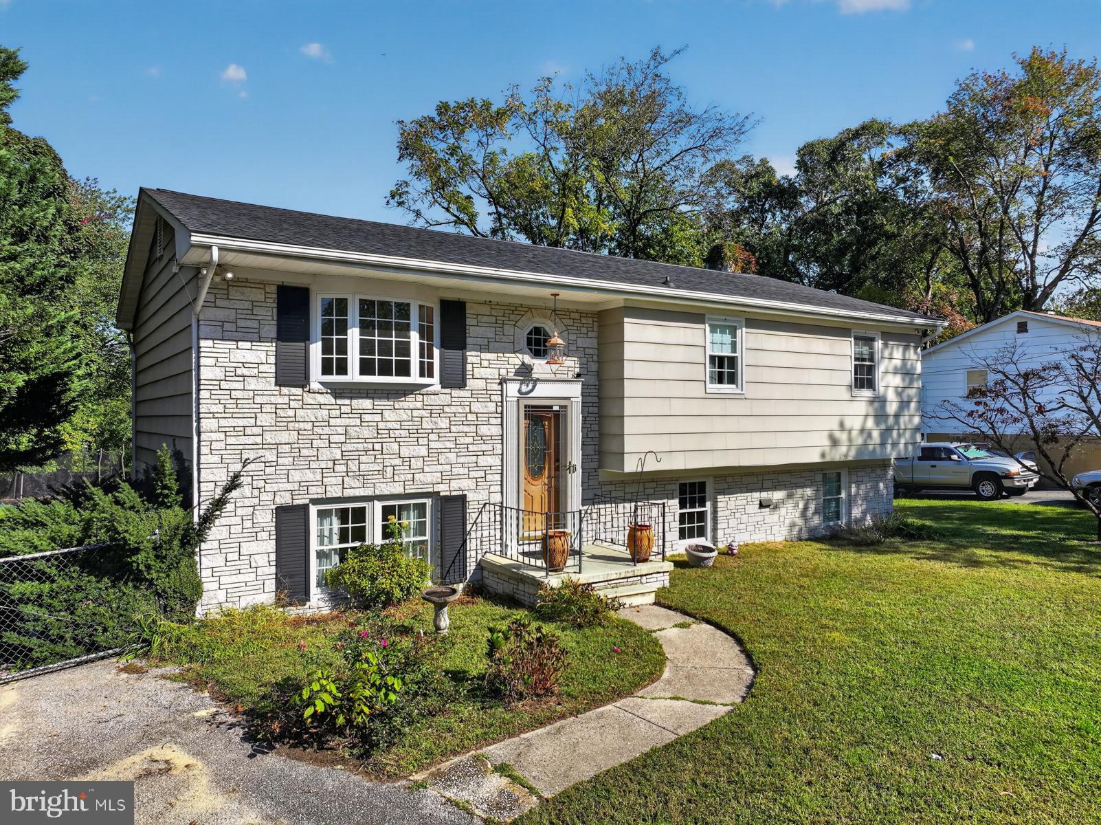 1618 COLONY ROAD