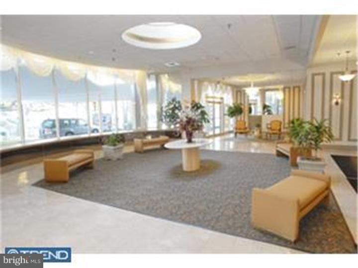 PARK PLAZA - Residential Lease