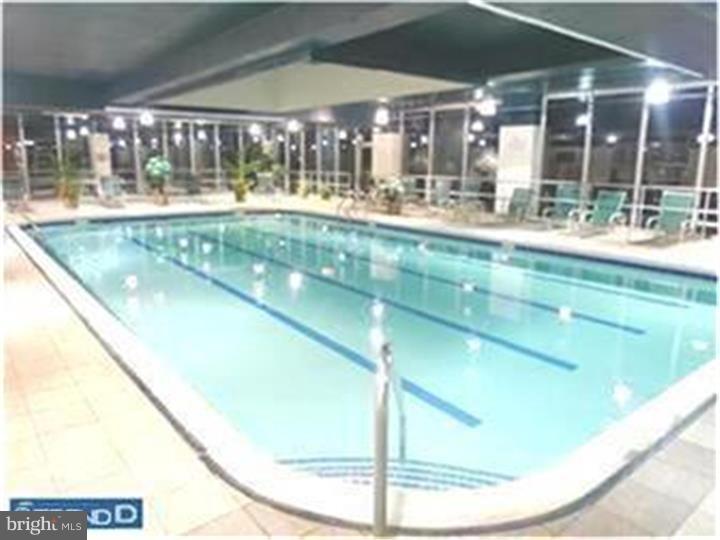 PARK PLAZA - Residential Lease