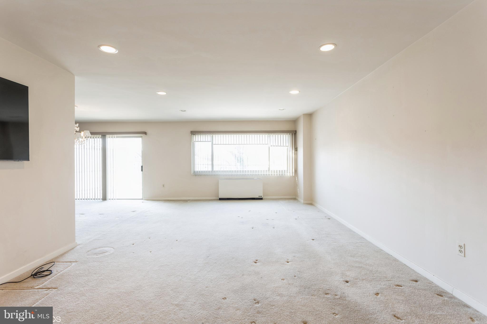 PARK TOWERS WEST - Residential