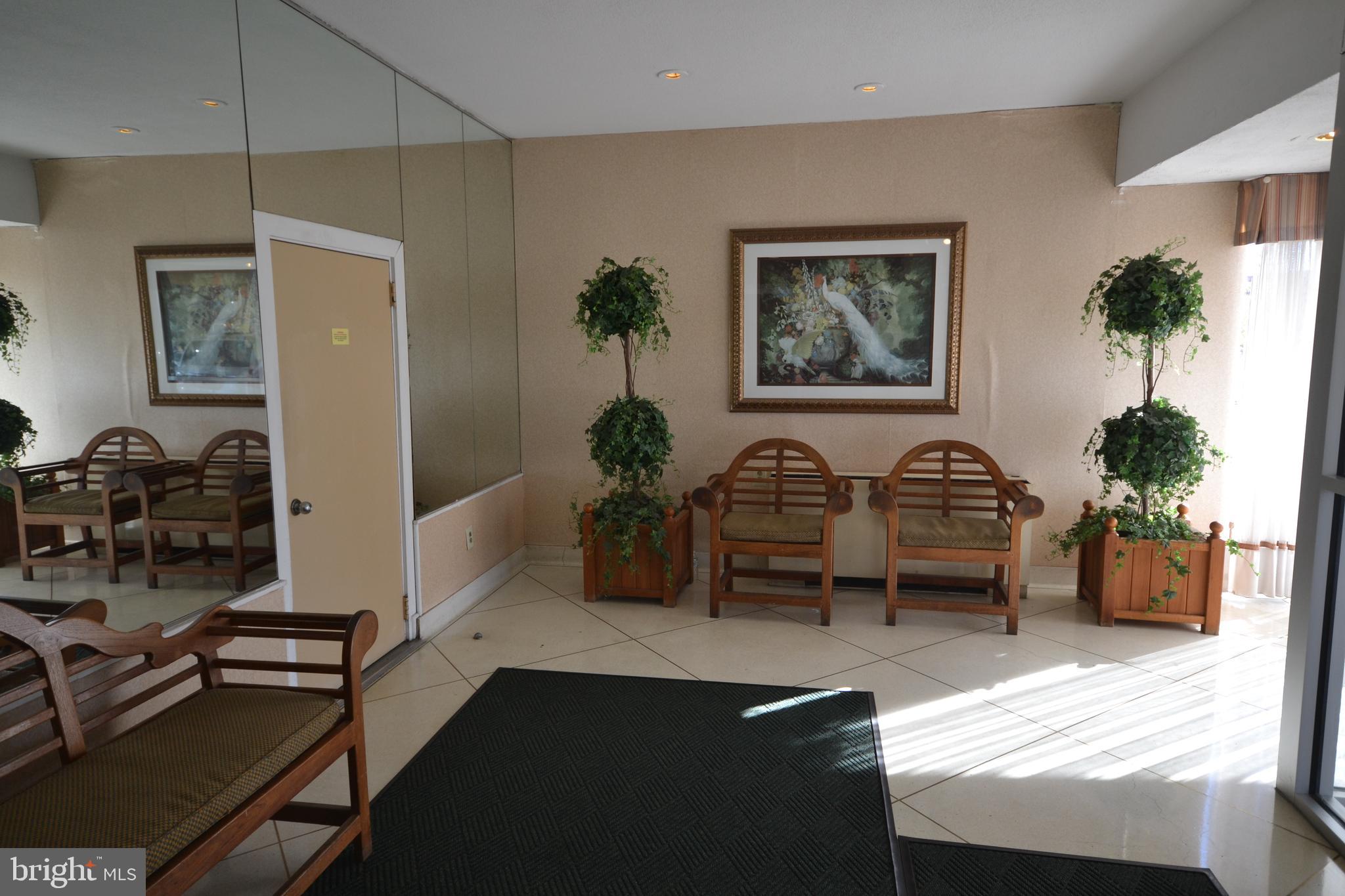 PARK TOWERS WEST - Residential