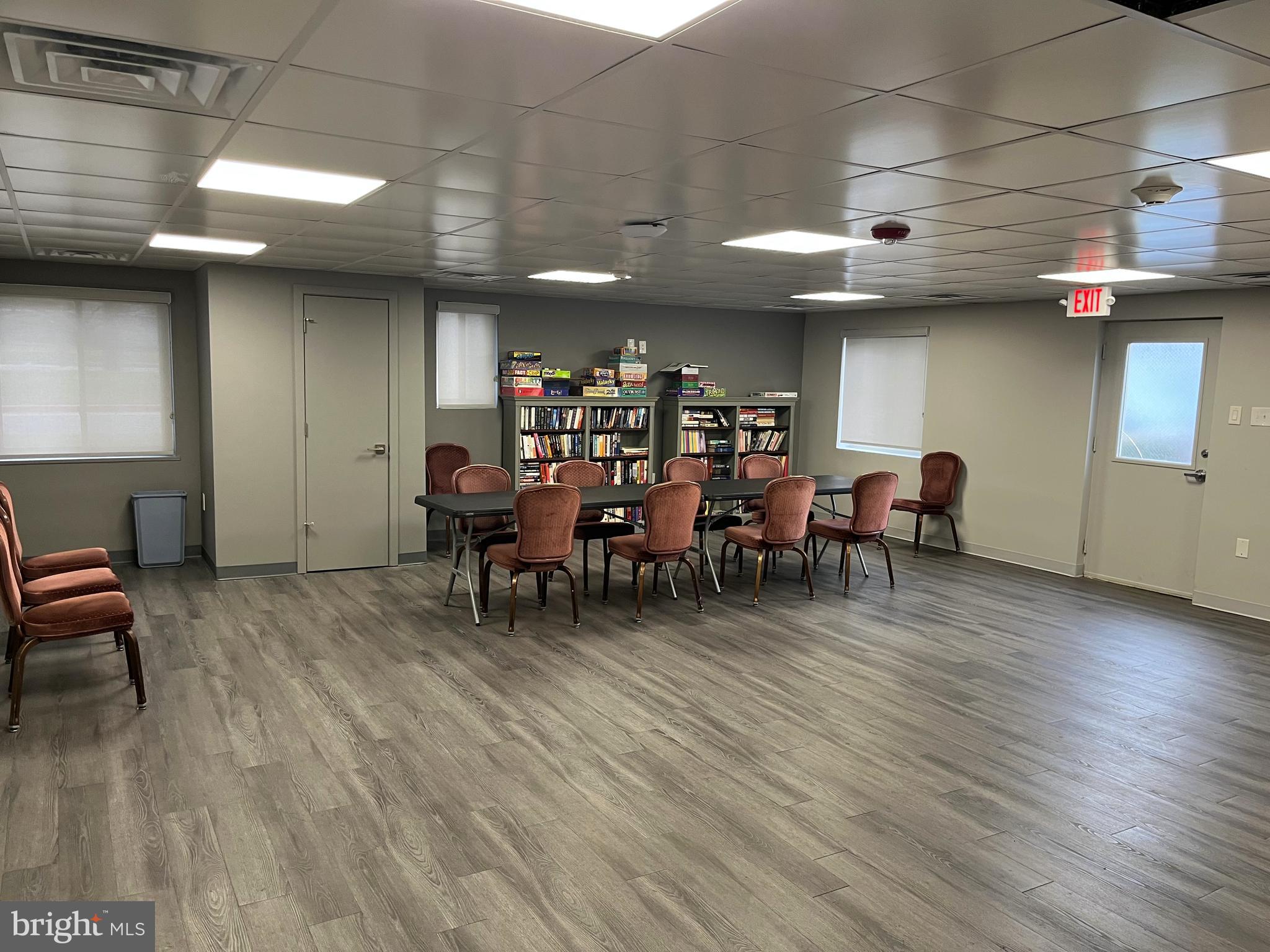 PARK TOWERS WEST - Residential