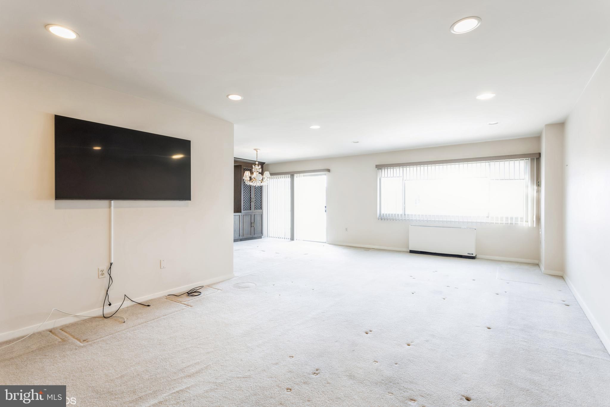 PARK TOWERS WEST - Residential