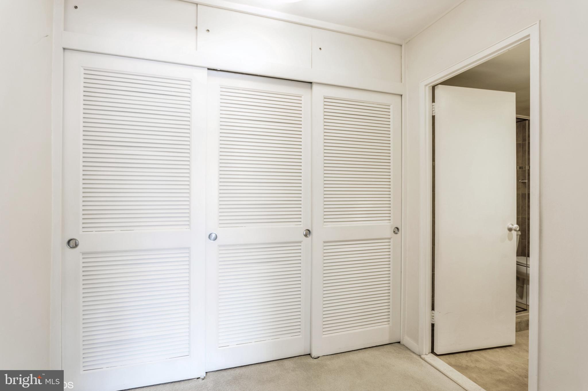 PARK TOWERS WEST - Residential