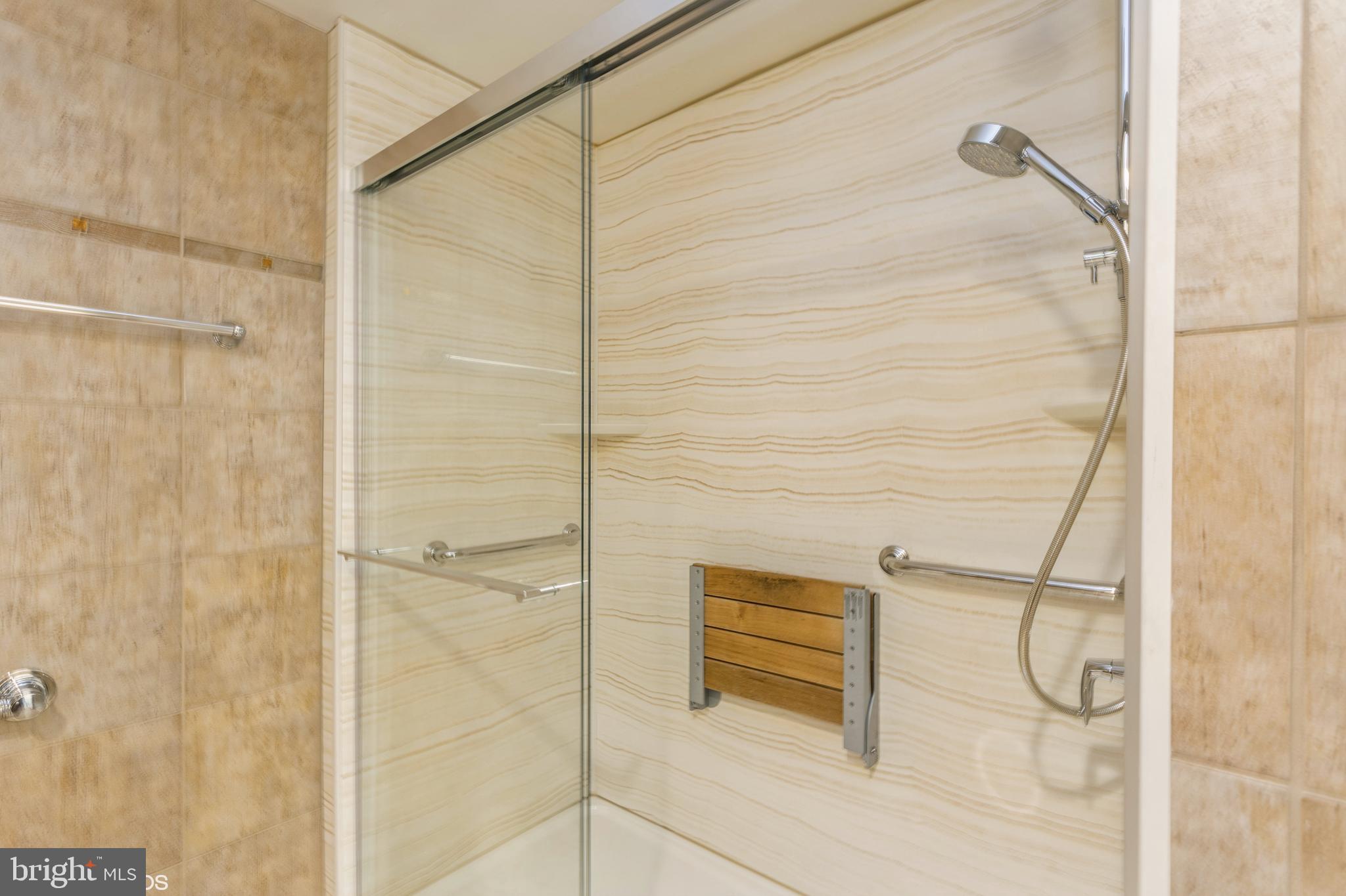 PARK TOWERS WEST - Residential