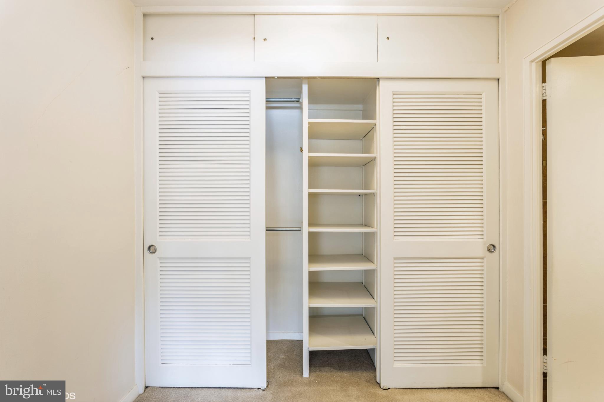 PARK TOWERS WEST - Residential