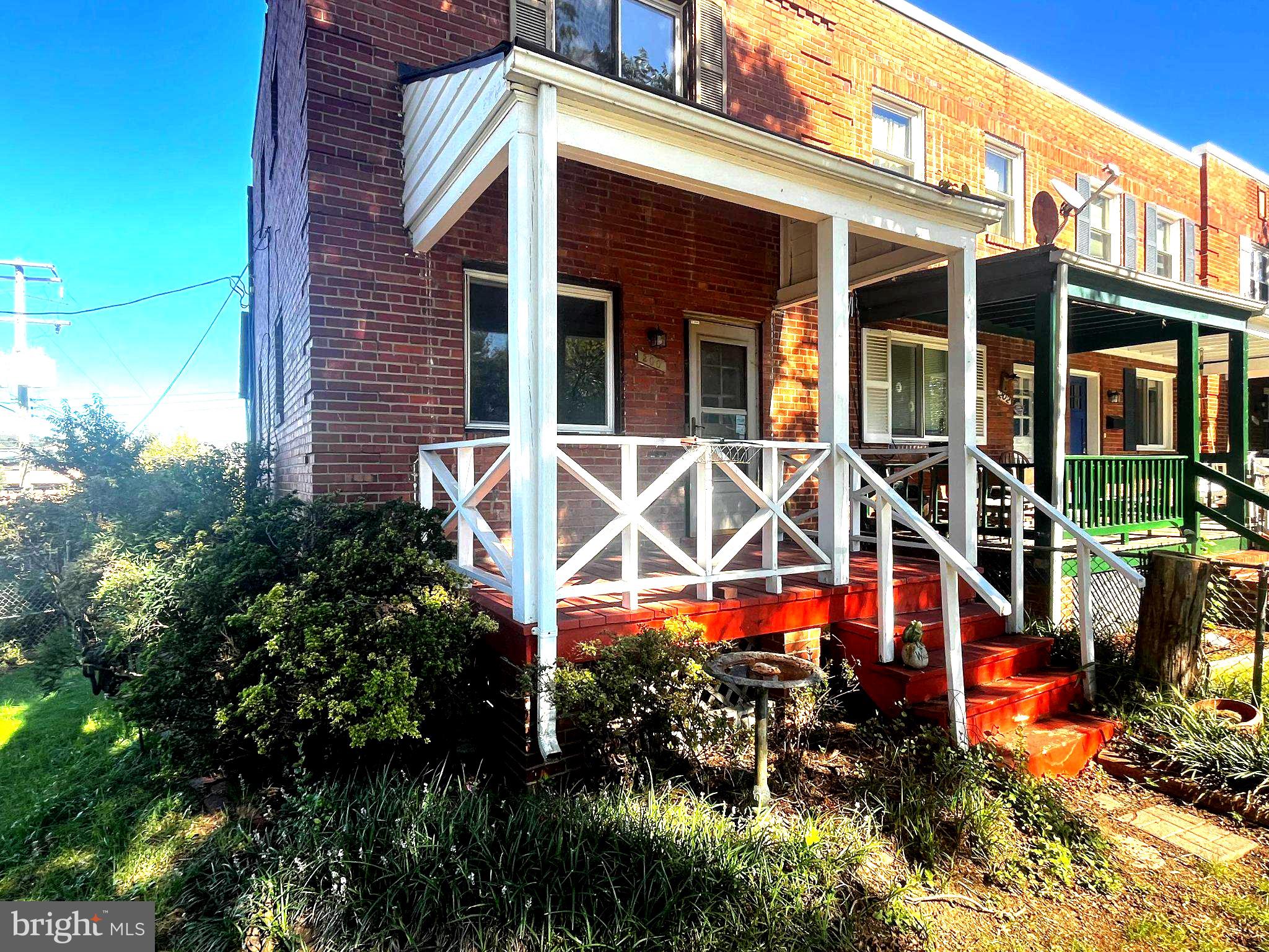 200 LYNHAVEN DRIVE