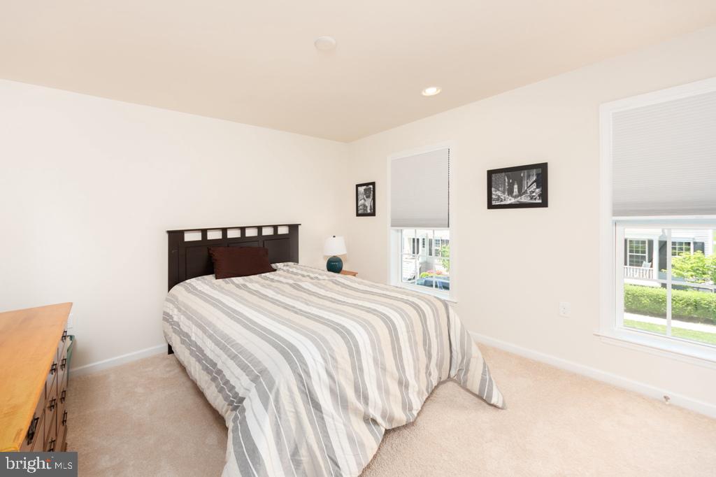 FLORIN HILL - Residential