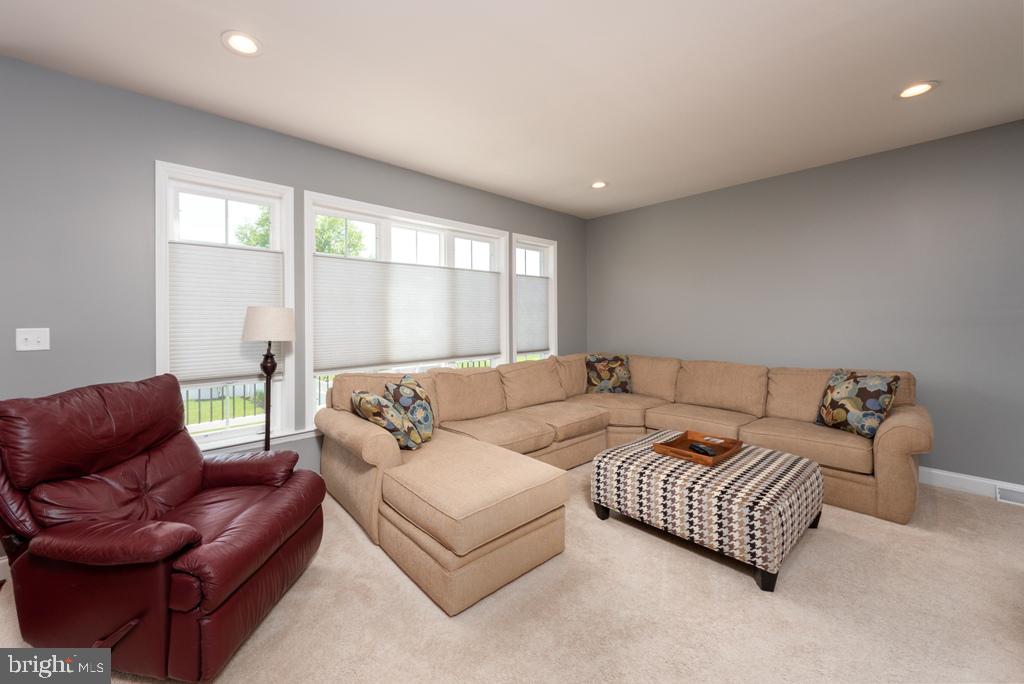 FLORIN HILL - Residential