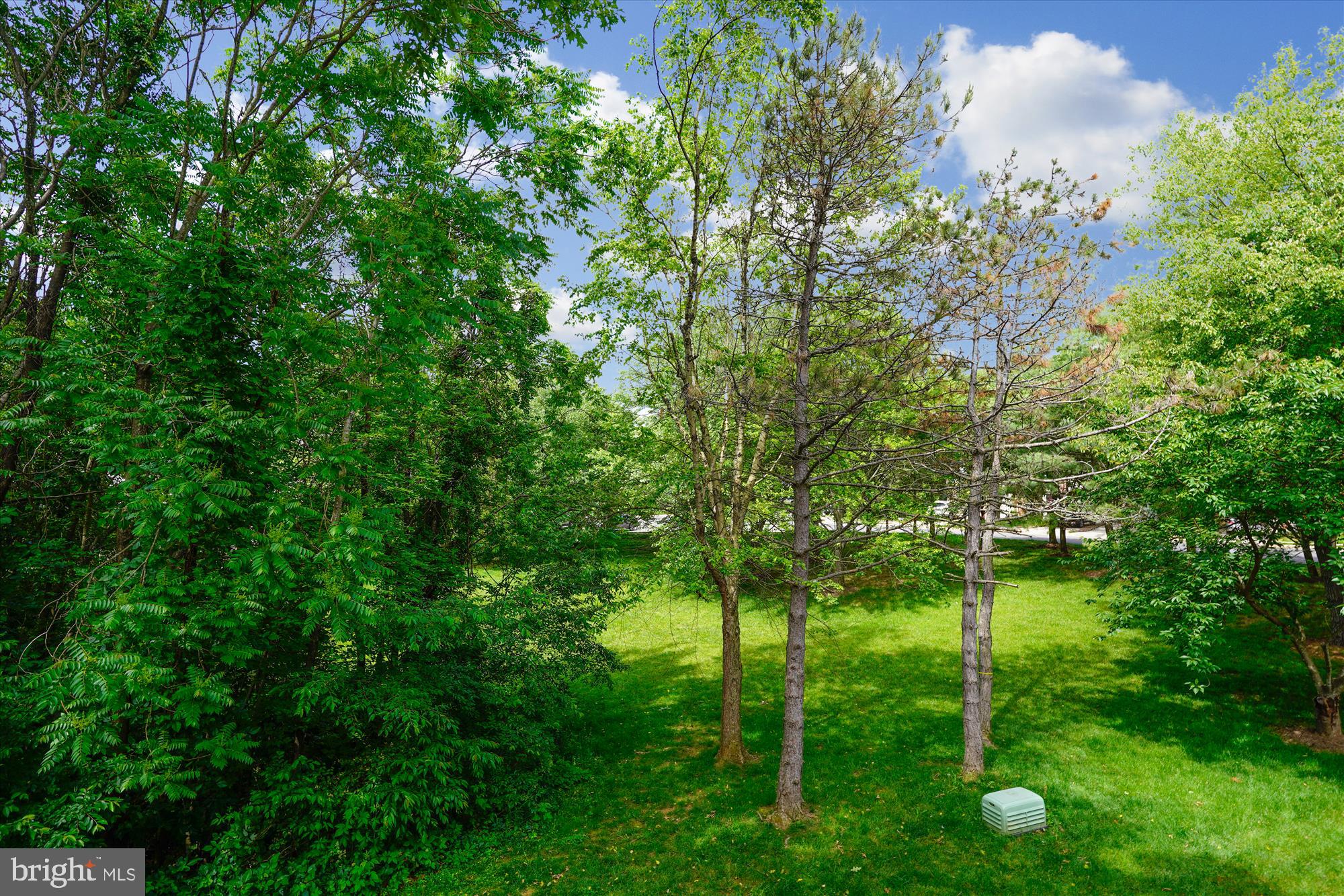 LANDSDOWNE - Residential Lease