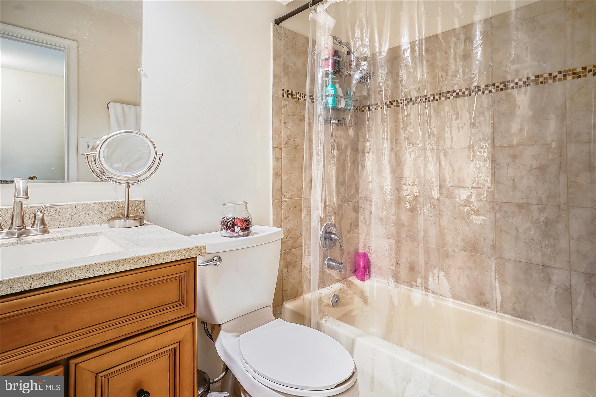 LANDSDOWNE - Residential Lease