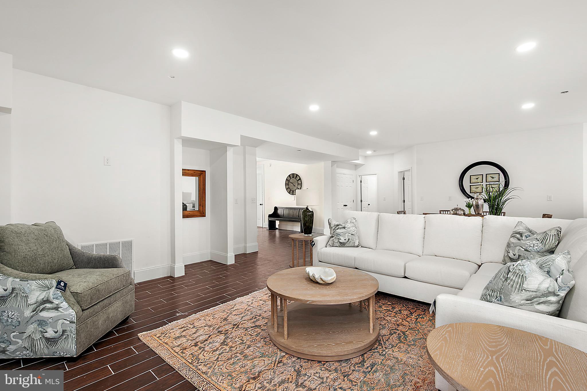 GLEN RIDDLE - Residential