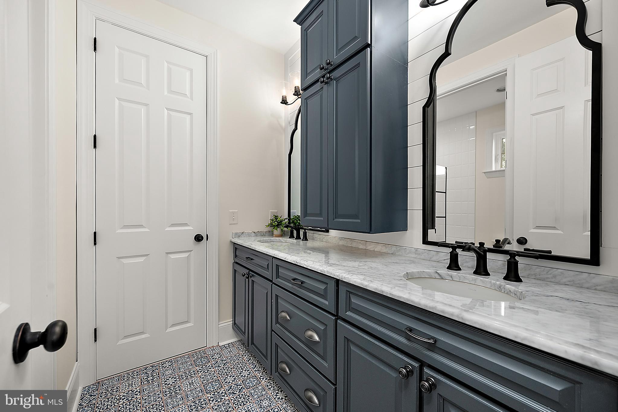 GLEN RIDDLE - Residential