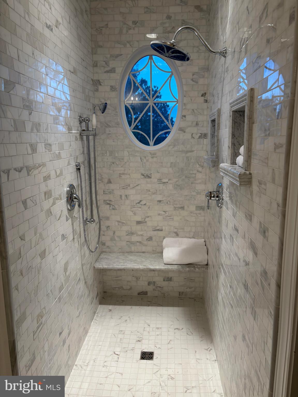 GLEN RIDDLE - Residential