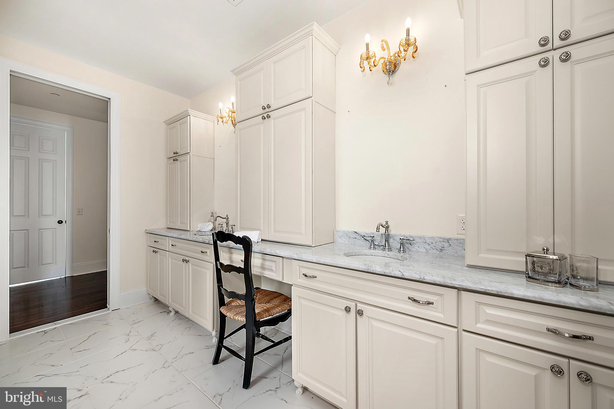 GLEN RIDDLE - Residential