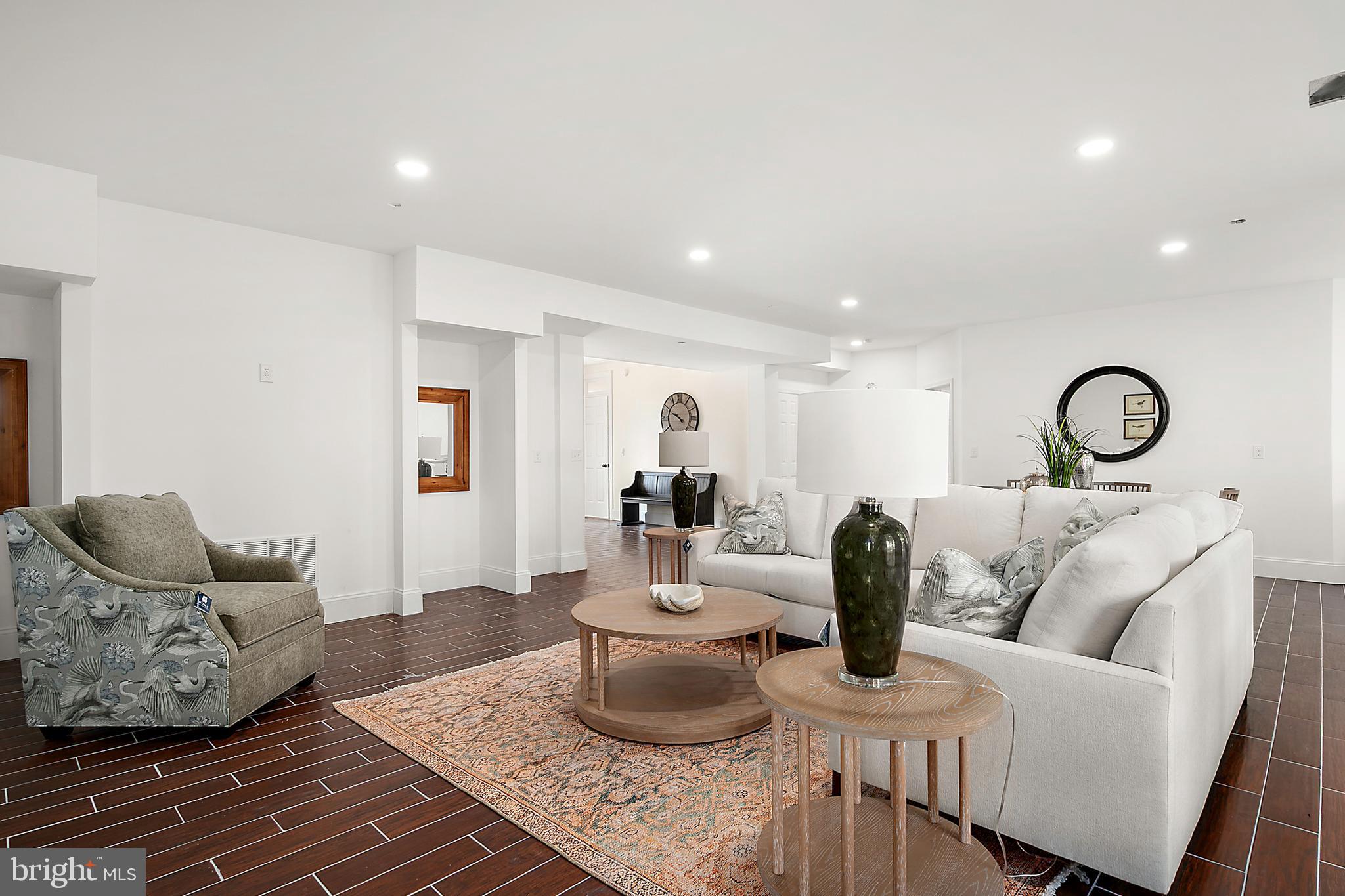 GLEN RIDDLE - Residential