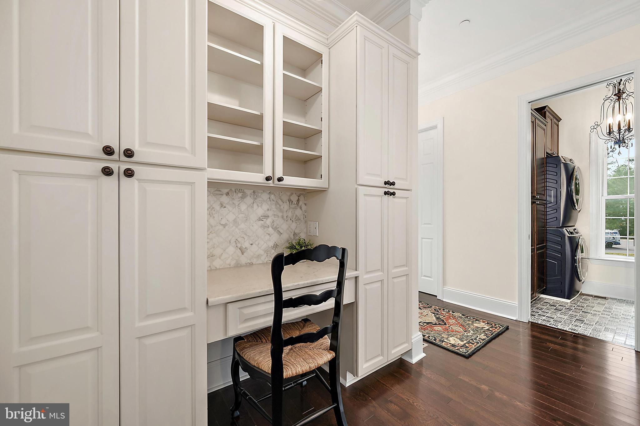 GLEN RIDDLE - Residential