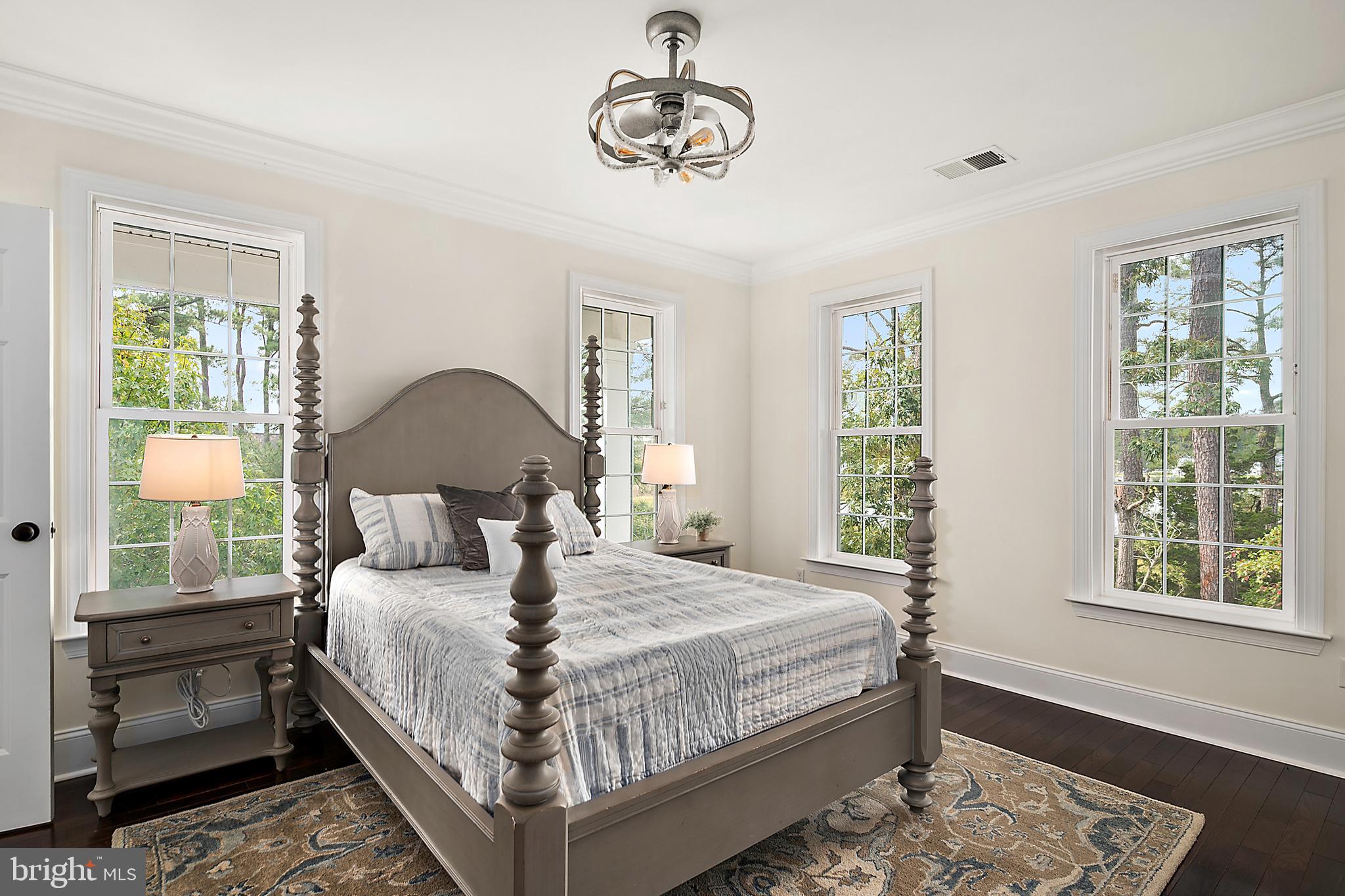 GLEN RIDDLE - Residential