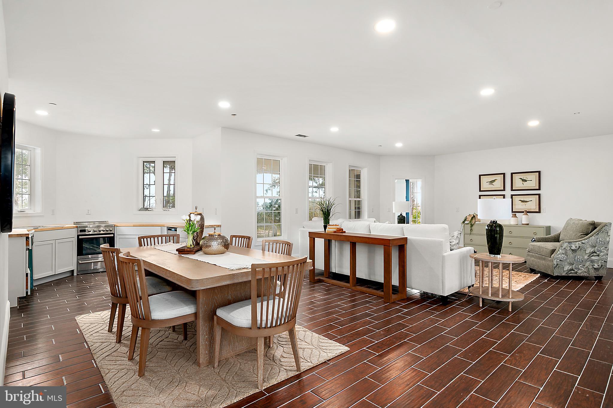 GLEN RIDDLE - Residential