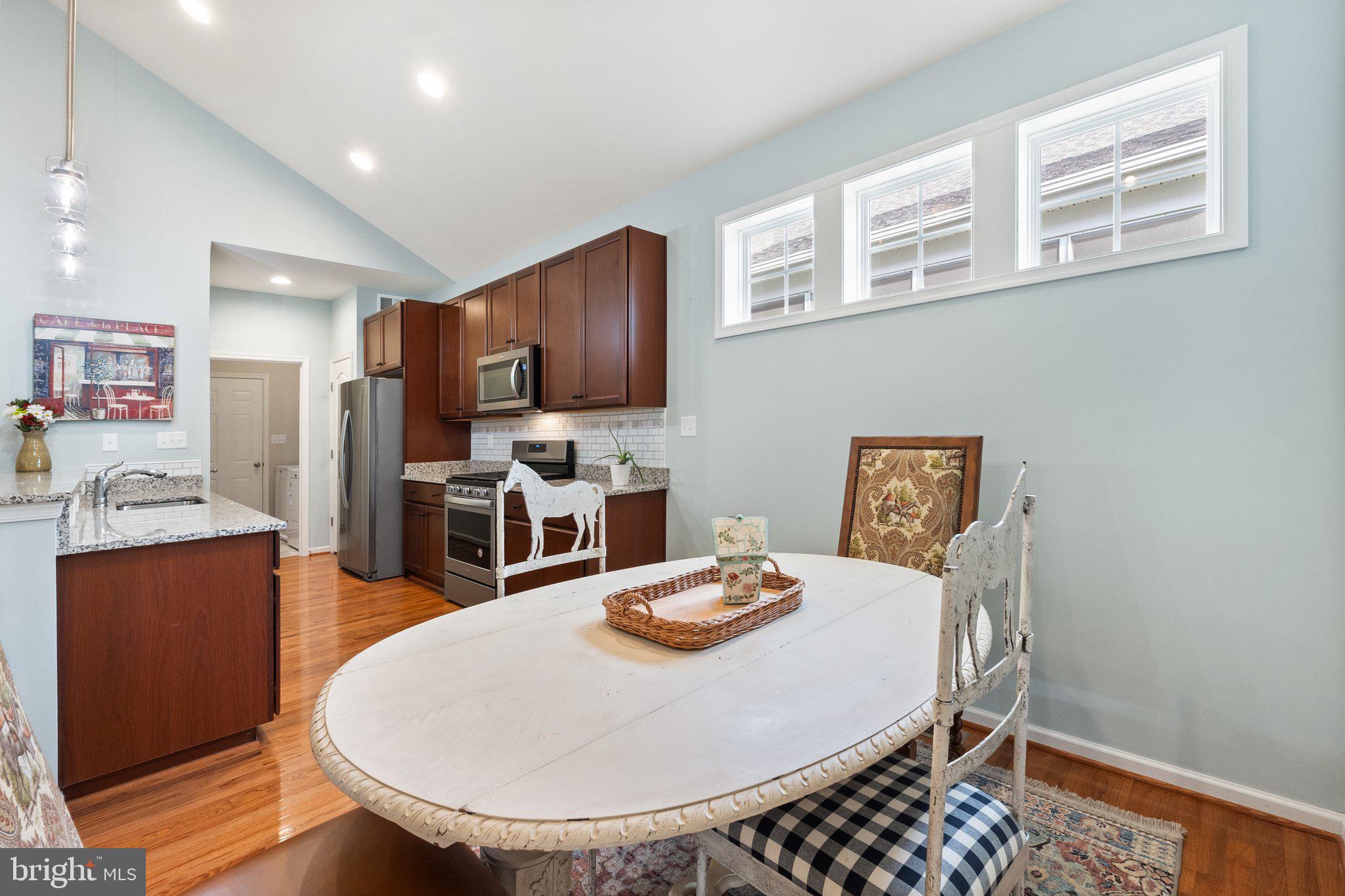 CEDAR MEADOWS - Residential