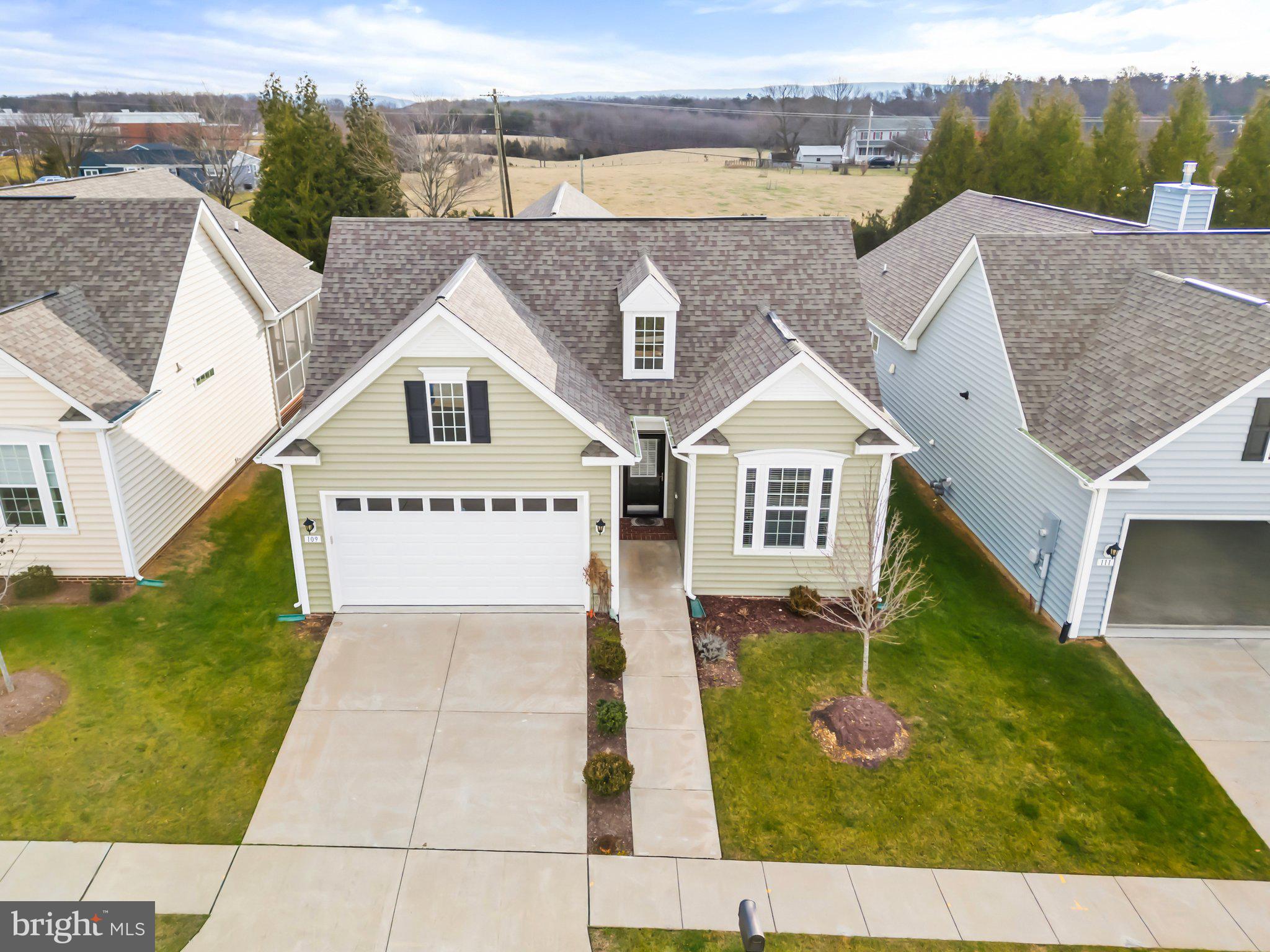 CEDAR MEADOWS - Residential