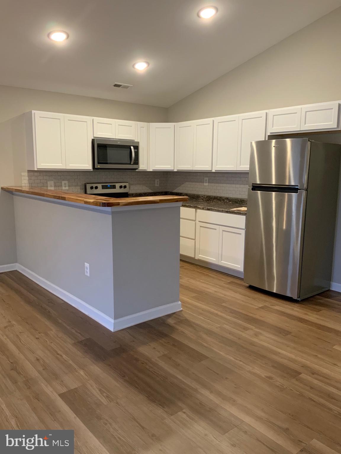 FAIRGROUND HEIGHTS - Residential Lease