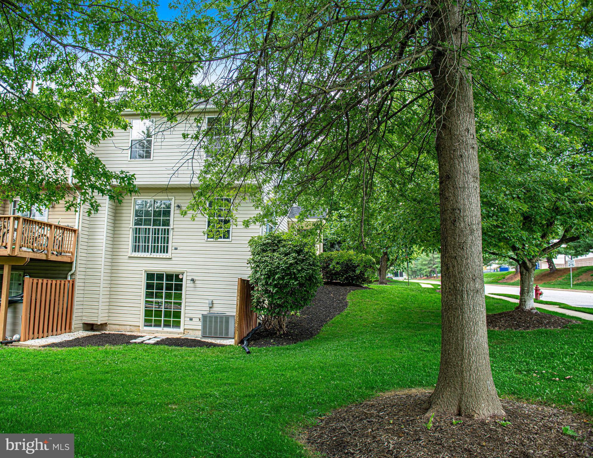 HUNTERS CROSSING - Residential