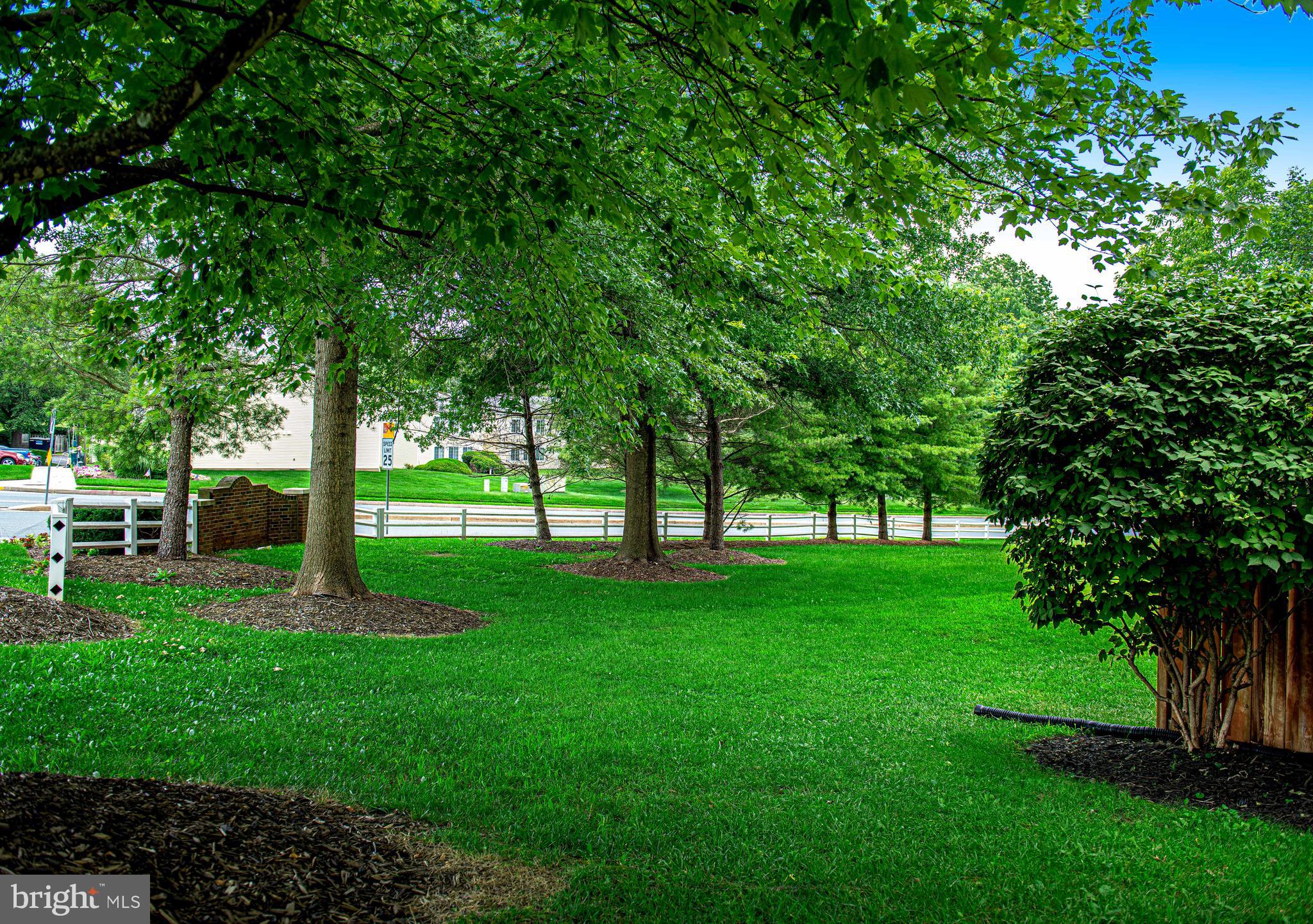 HUNTERS CROSSING - Residential