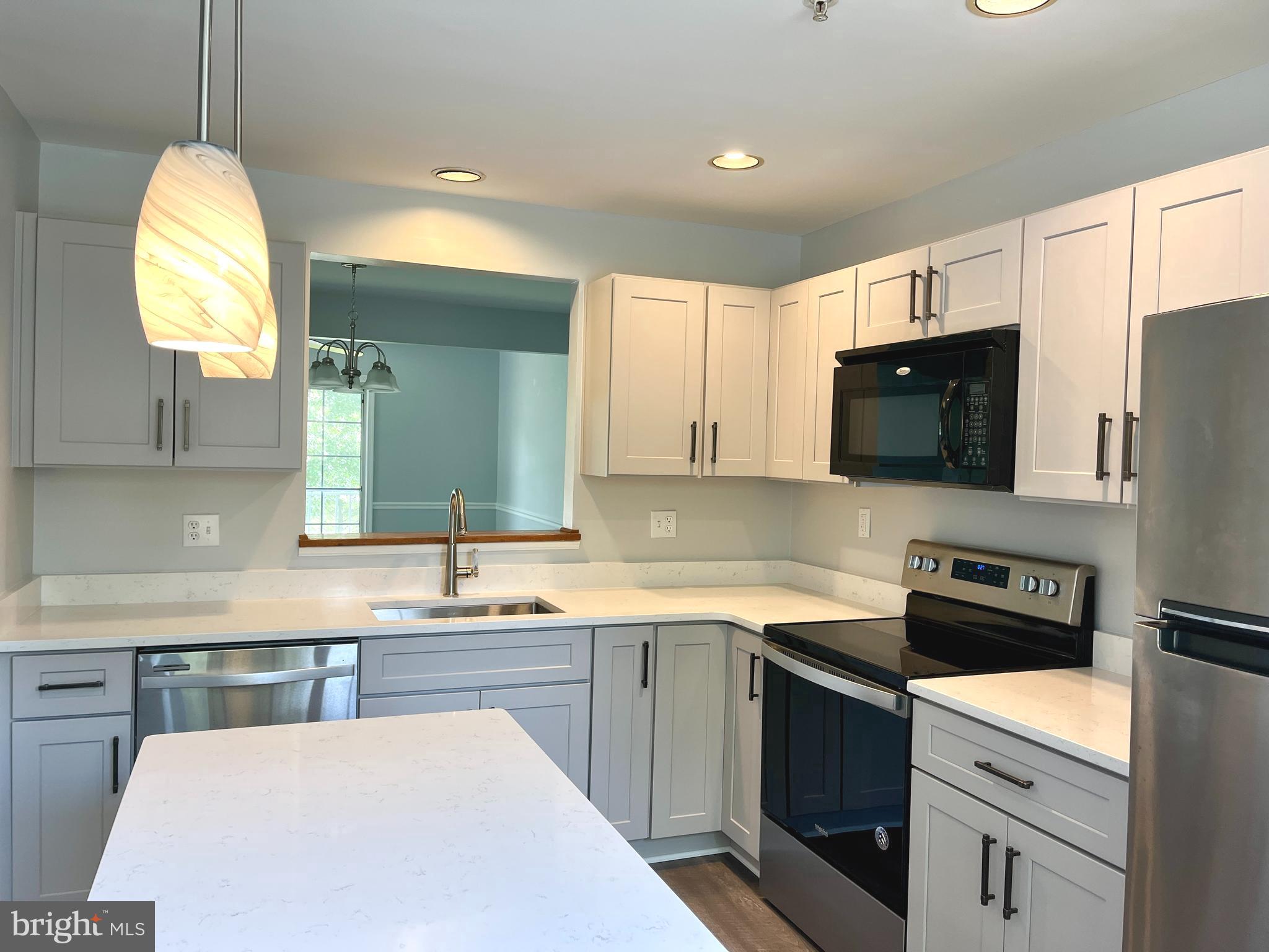 HUNTERS CROSSING - Residential