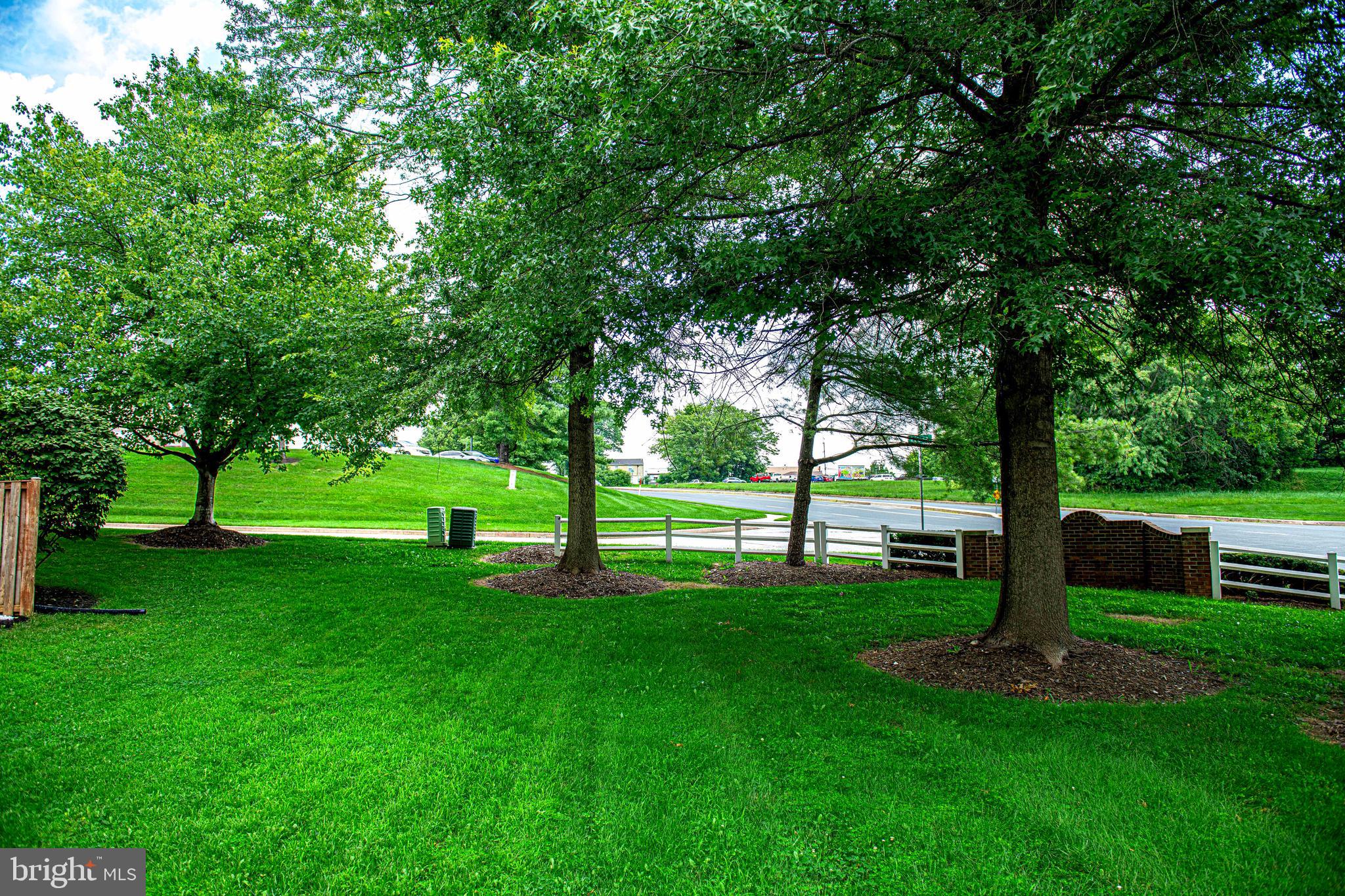 HUNTERS CROSSING - Residential