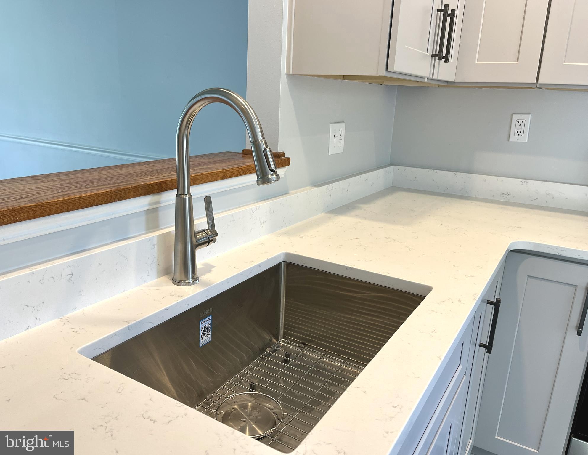 HUNTERS CROSSING - Residential