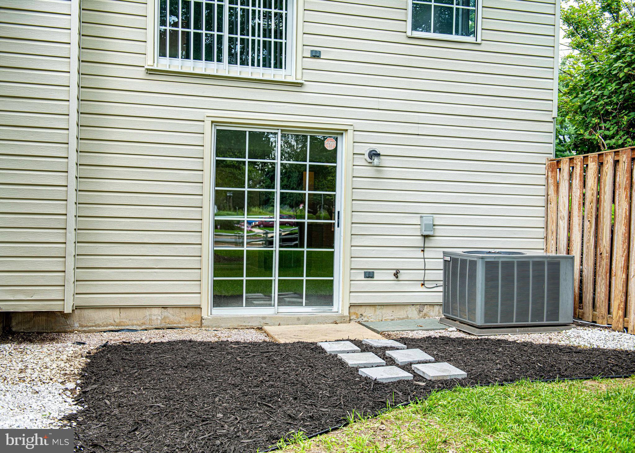 HUNTERS CROSSING - Residential