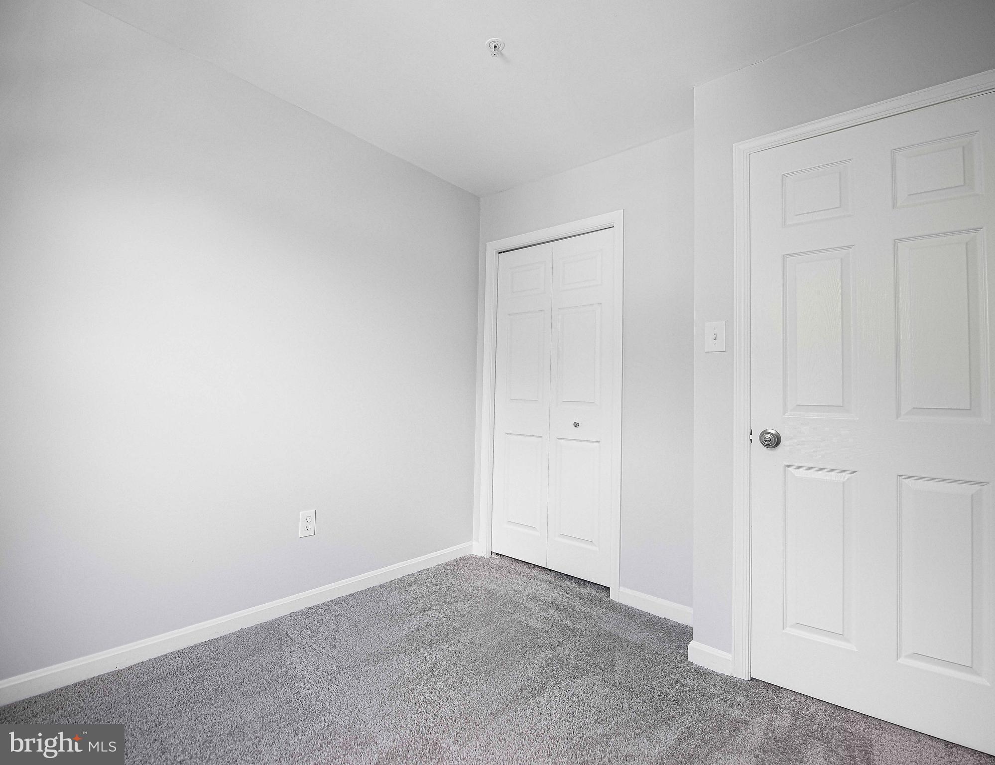 HUNTERS CROSSING - Residential